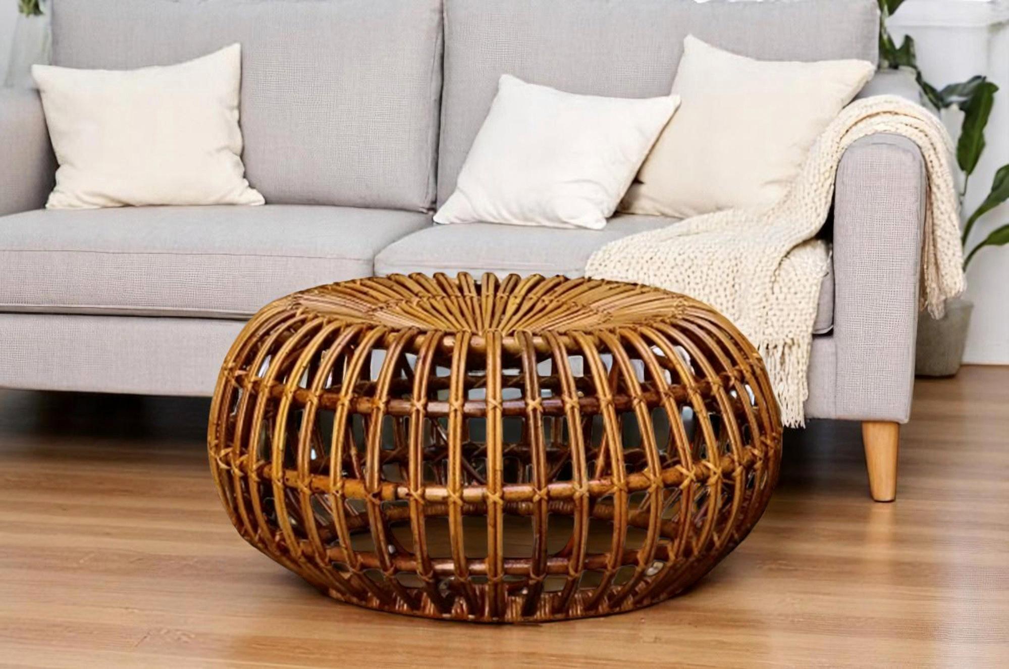 Ico Parisi per Bonacina Pouf in Rattan Intrecciato, Italia 1960s in vendita 2