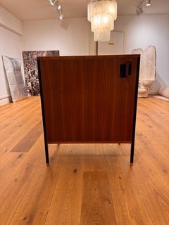 Armoire Positano d'Ico Parisi avec plateaux coulissants