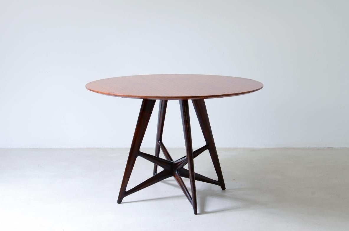 Mid-Century Modern Ico Parisi, rare walnut table with a sculptural sunburst base For Sale