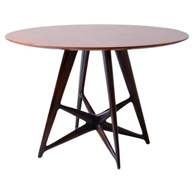 Ico Parisi, rare walnut table with a sculptural sunburst base For Sale