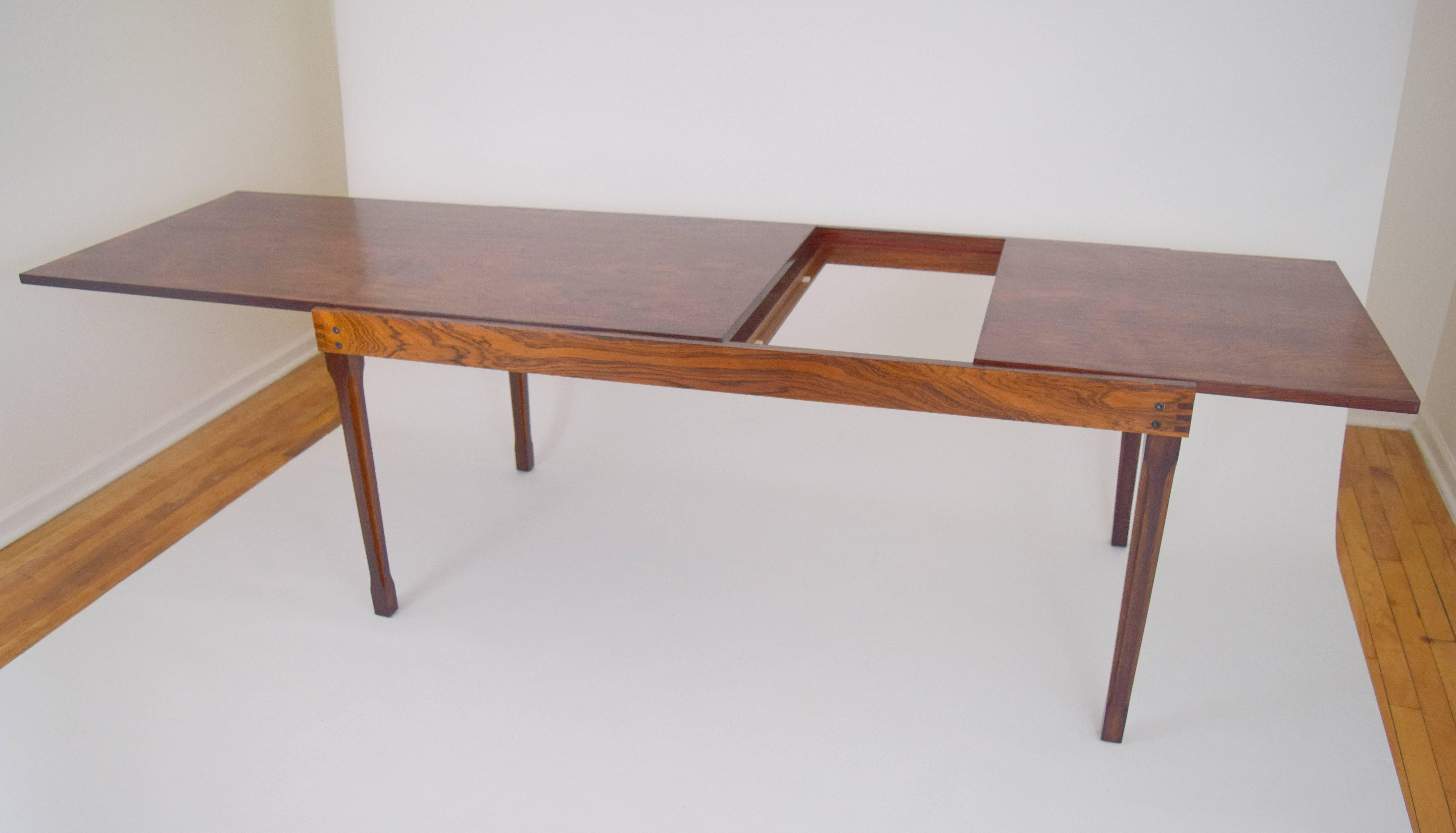 Ico Parisi Rosewood Expanding Dining Table for MIM In Excellent Condition For Sale In Chicago, IL