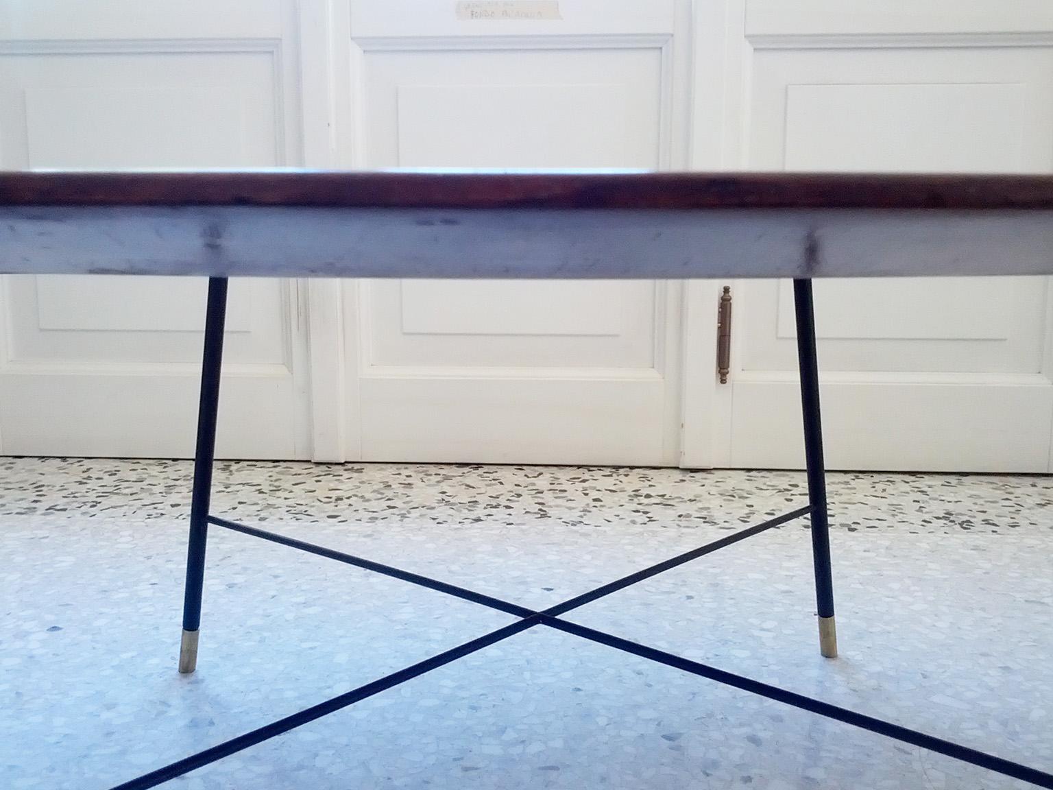 Ico Parisi Round Low Table with Mahogany Top and Brass Feet, Cassina Milano 1955 For Sale 3