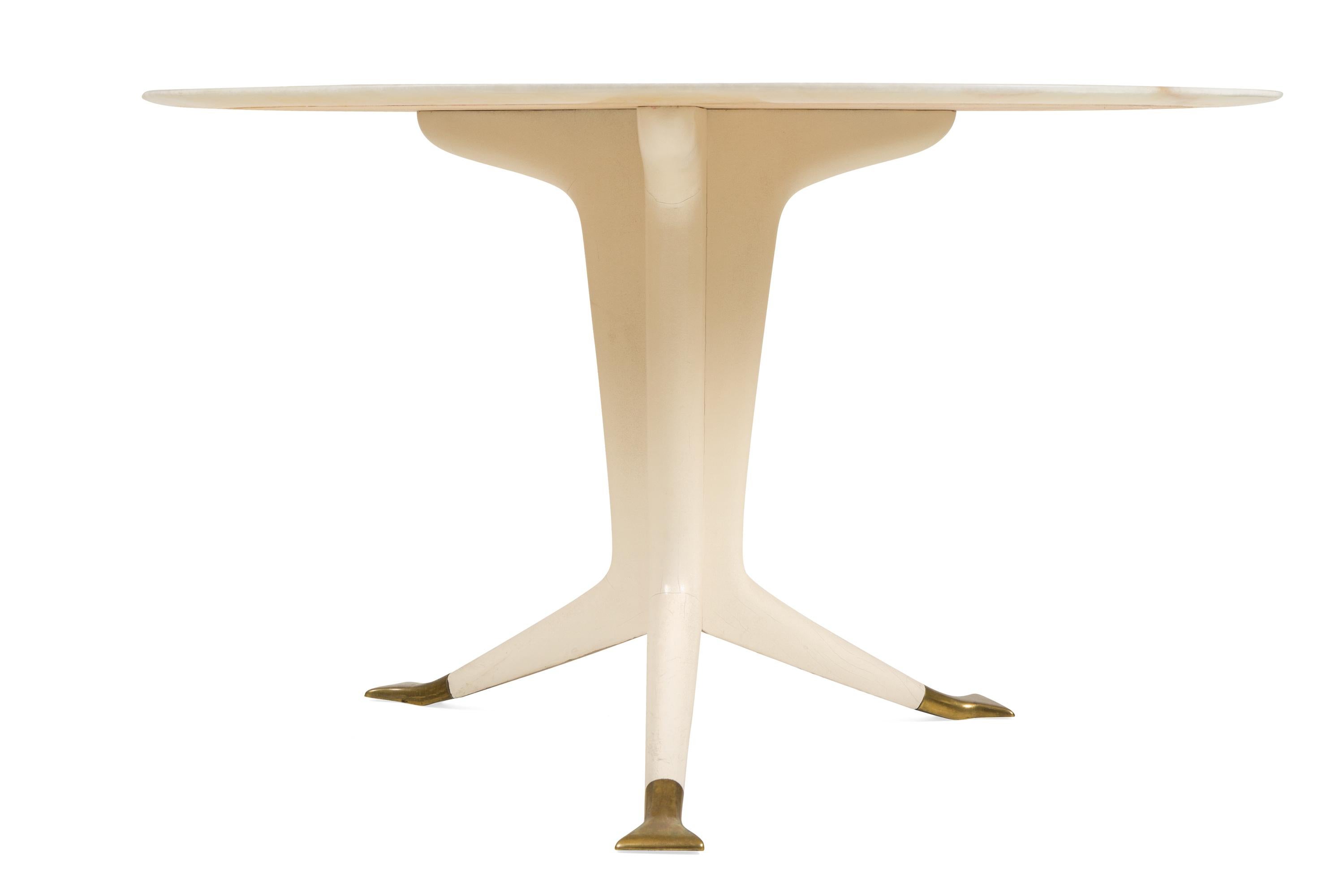 Mid-Century Modern Ico Parisi Round Marble-Top Table with Three Brass Footed Legs, Italy 1950s