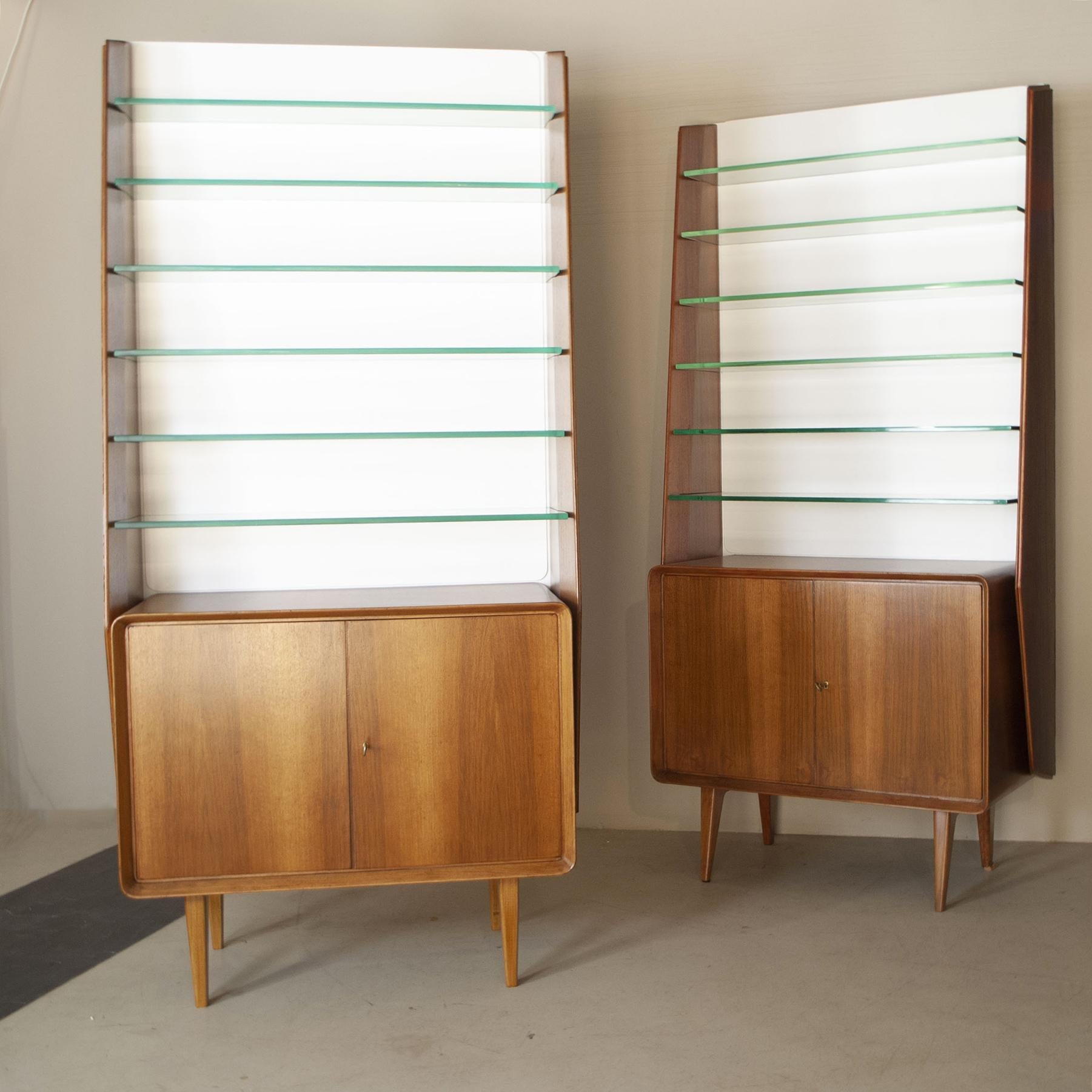 Ico Parisi ensemble de deux cabinets des années 60. en vente 10