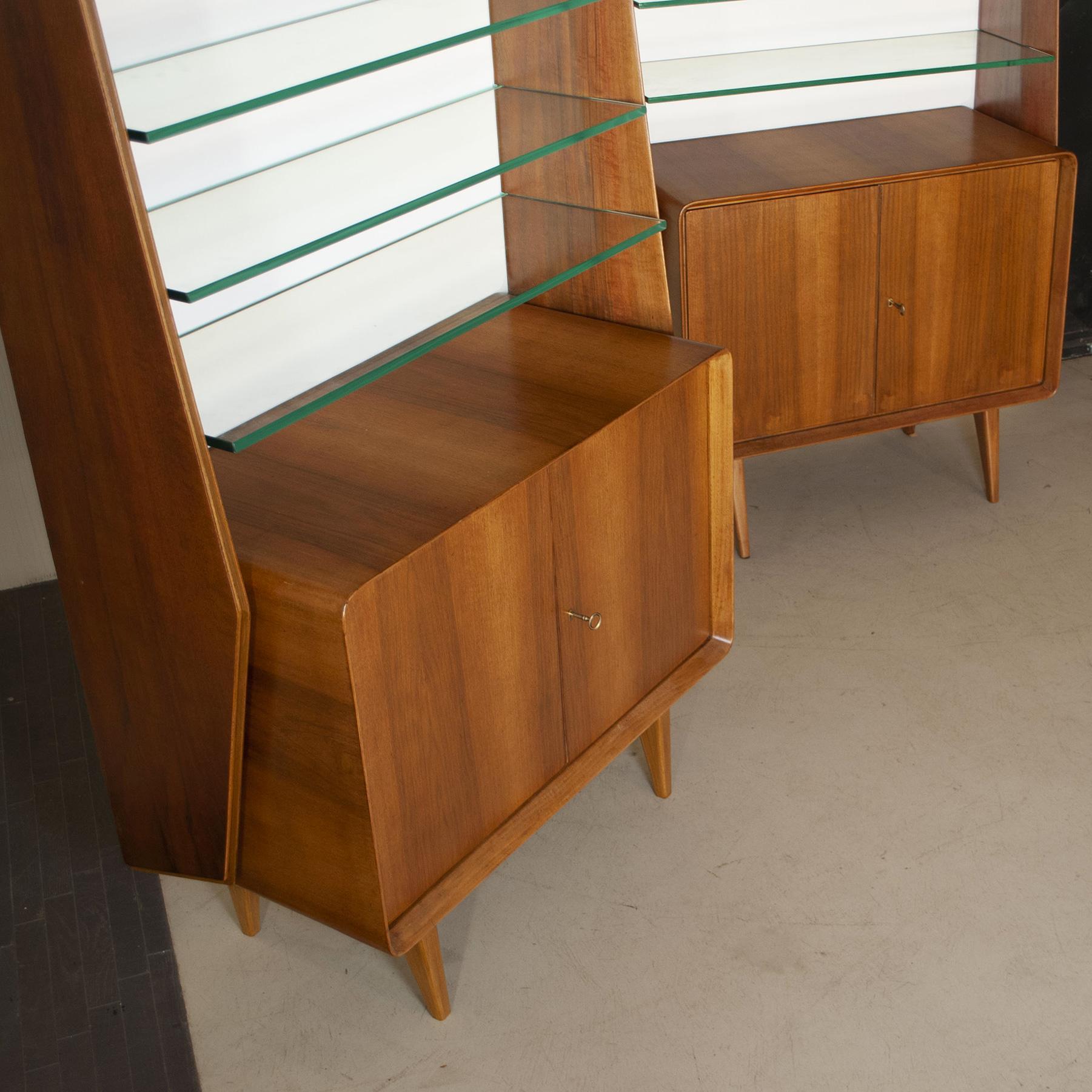 Ico Parisi ensemble de deux cabinets des années 60. en vente 2