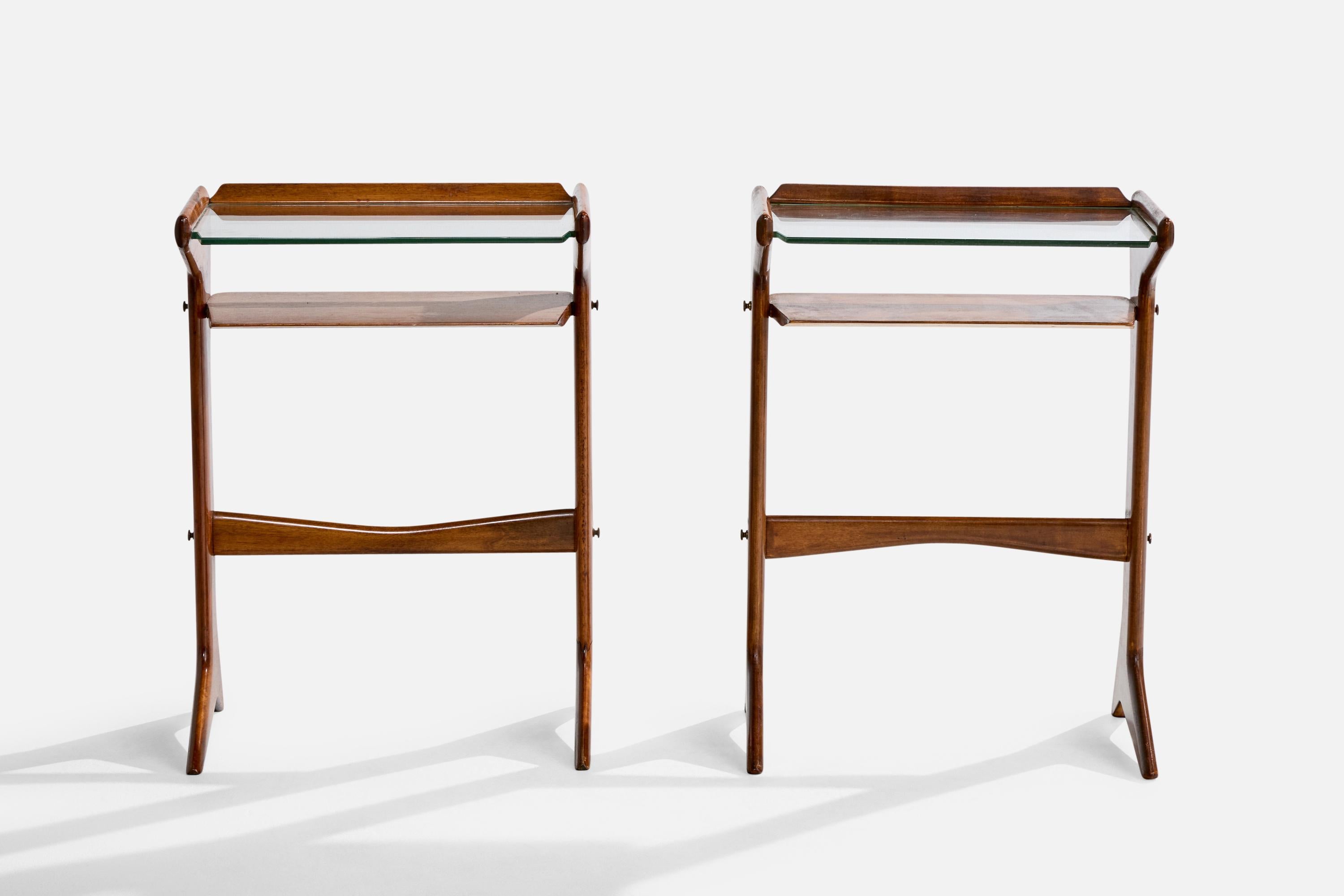 Mid-Century Modern Tables d'appoint Ico Parisi, bois, laiton, verre, Italie, 1954 en vente