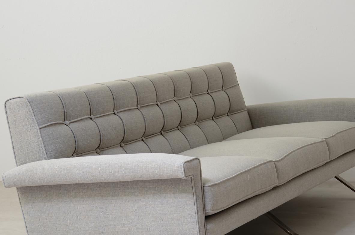 20th Century Ico Parisi sofa, model 875 in steel and upholstered fabric For Sale