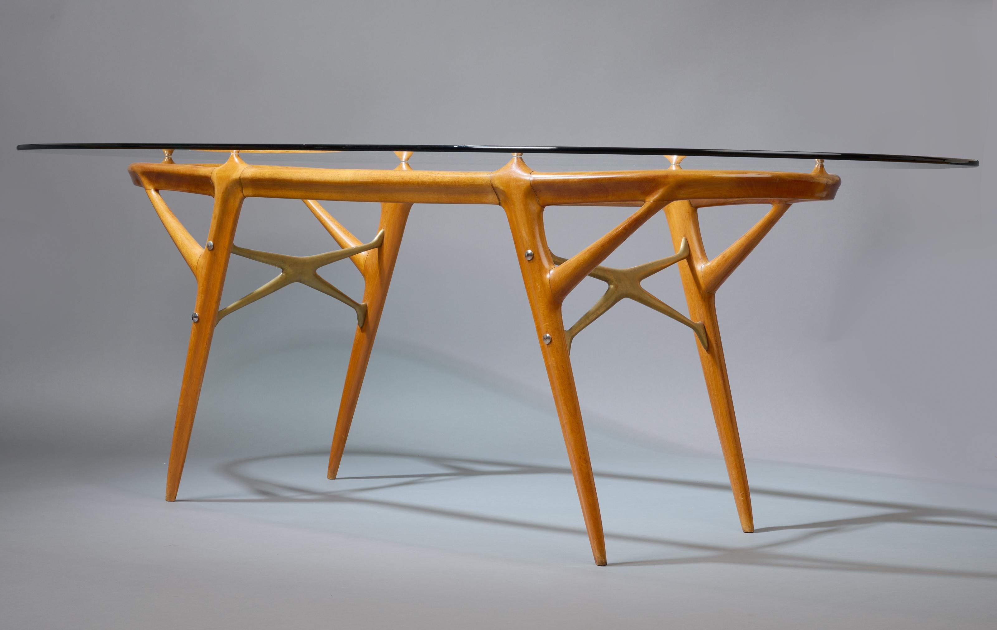 Italian Ico Parisi: Stunning Oval Dining Table in Elm, Glass, and Bronze, Italy 1950s For Sale