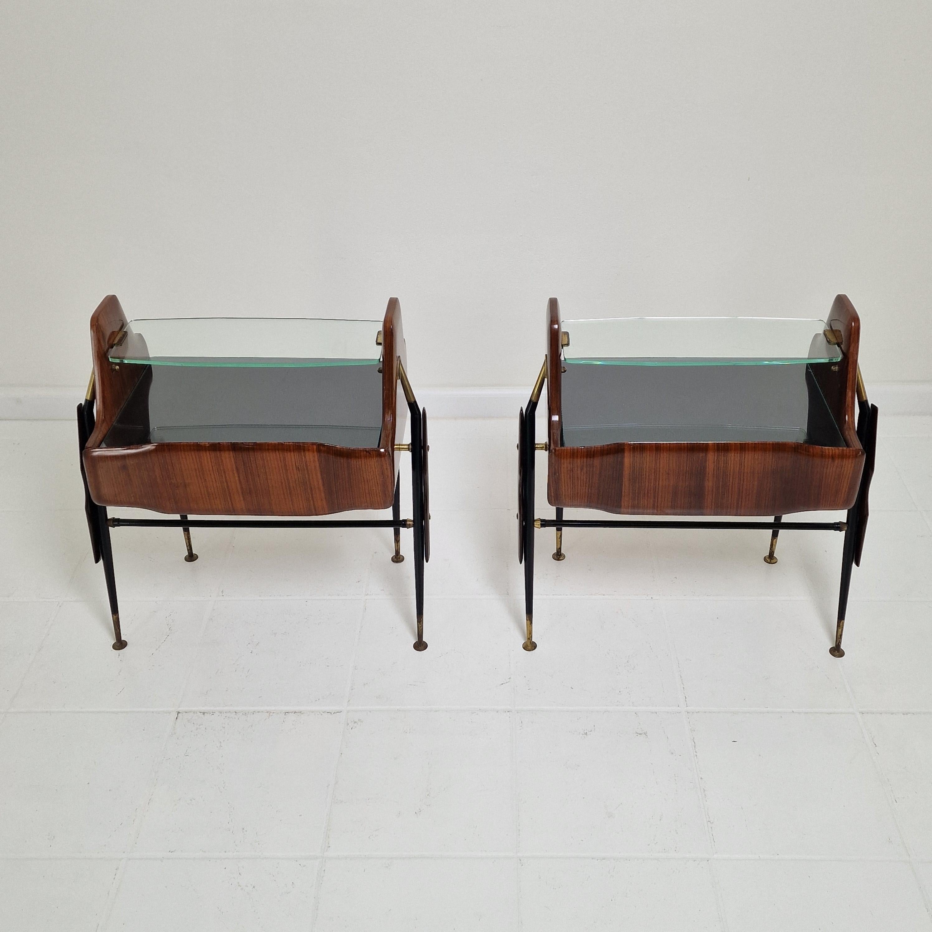 Mesillas de noche o mesillas de noche estilo Ico Parisi, Italia Años 50 Italiano en venta