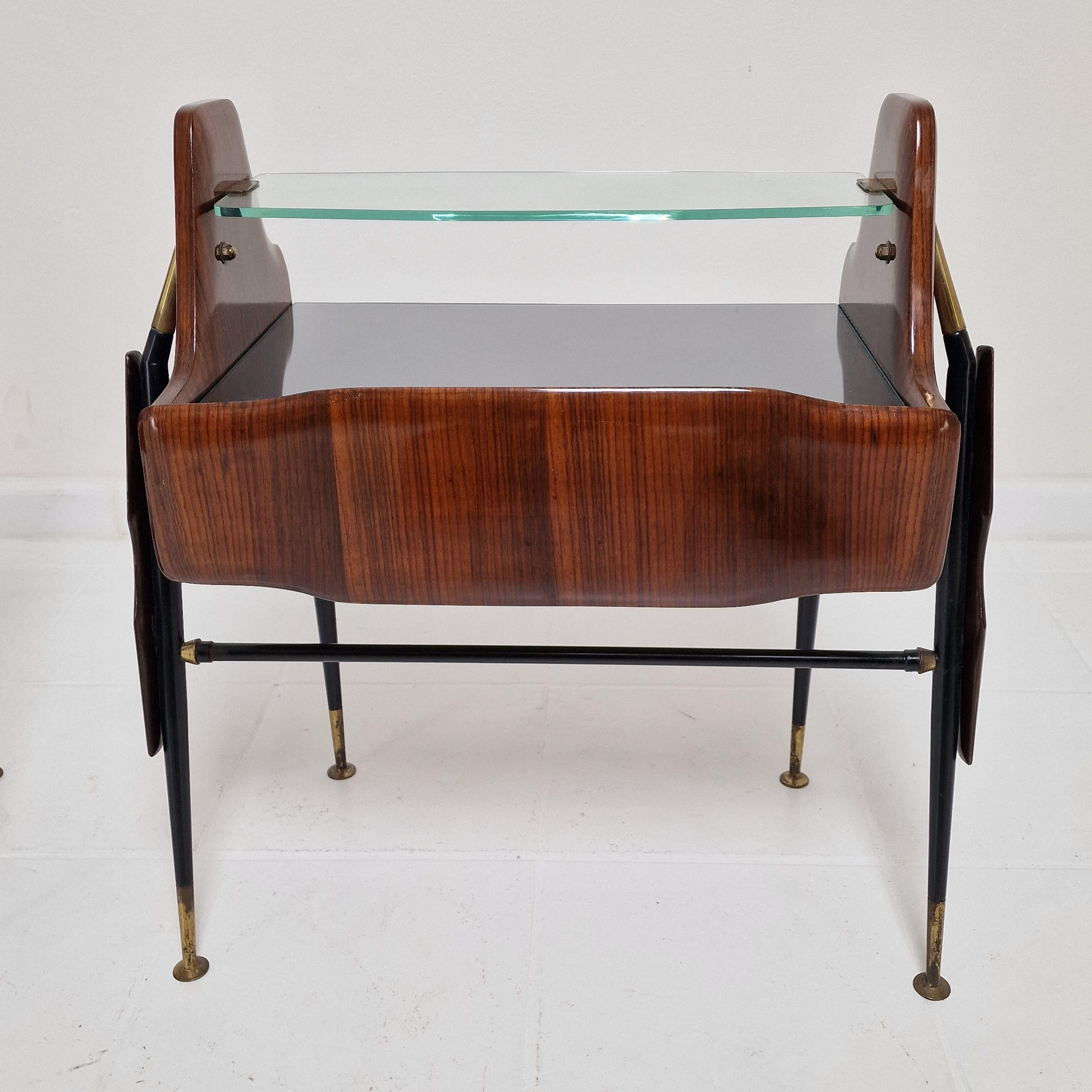 Mesillas de noche o mesillas de noche estilo Ico Parisi, Italia Años 50 Hecho a mano en venta