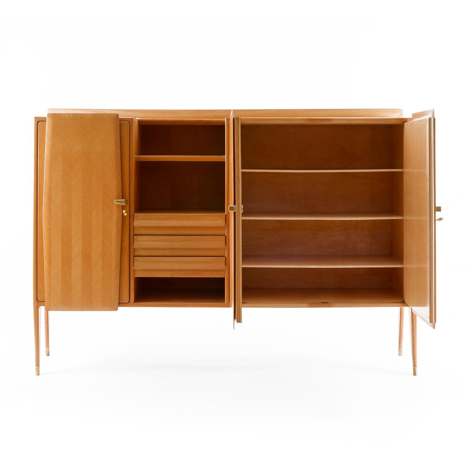 Ico Parisi Style Cupboard from the 1950 in Ashwood In Good Condition In Milan, IT