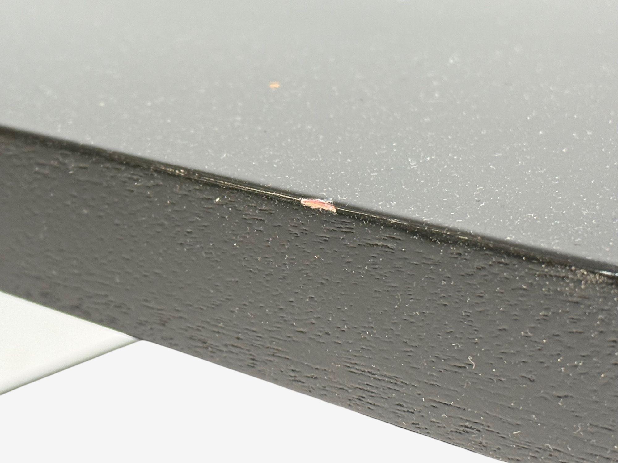 Tables d'appoint sculpturales, style Ico Parisi, en bois ébonisé et laiton, Europe, années 1950 en vente 4