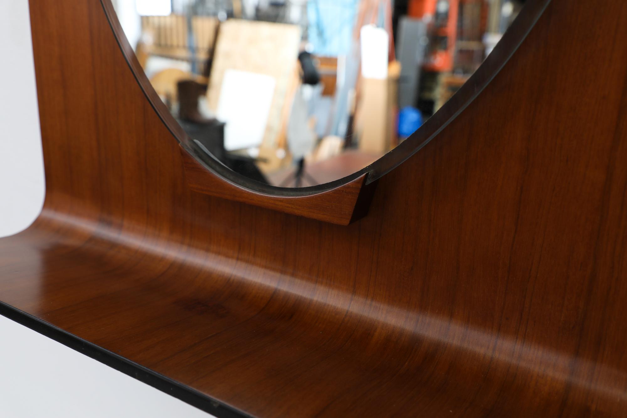 Ico Parisi Style Italian Wall Mounted Mirror w/ Bent Teak Frame & Oval Mirror For Sale 2