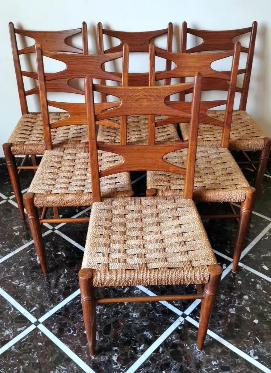 Ico Parisi Style Set Of 6 Italian Chairs In Walnut Wood And Straw Seat In Good Condition In Prato, Tuscany