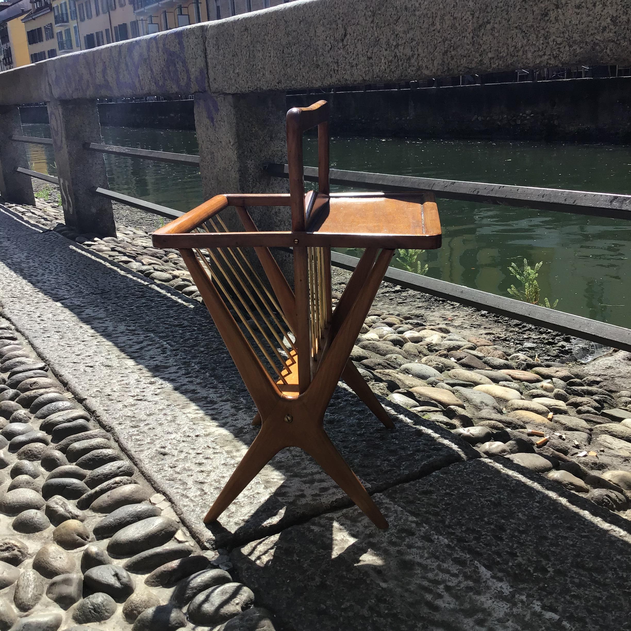 Mid-Century Modern ICO PARISI - coffee table magazine rack - 1950s For Sale