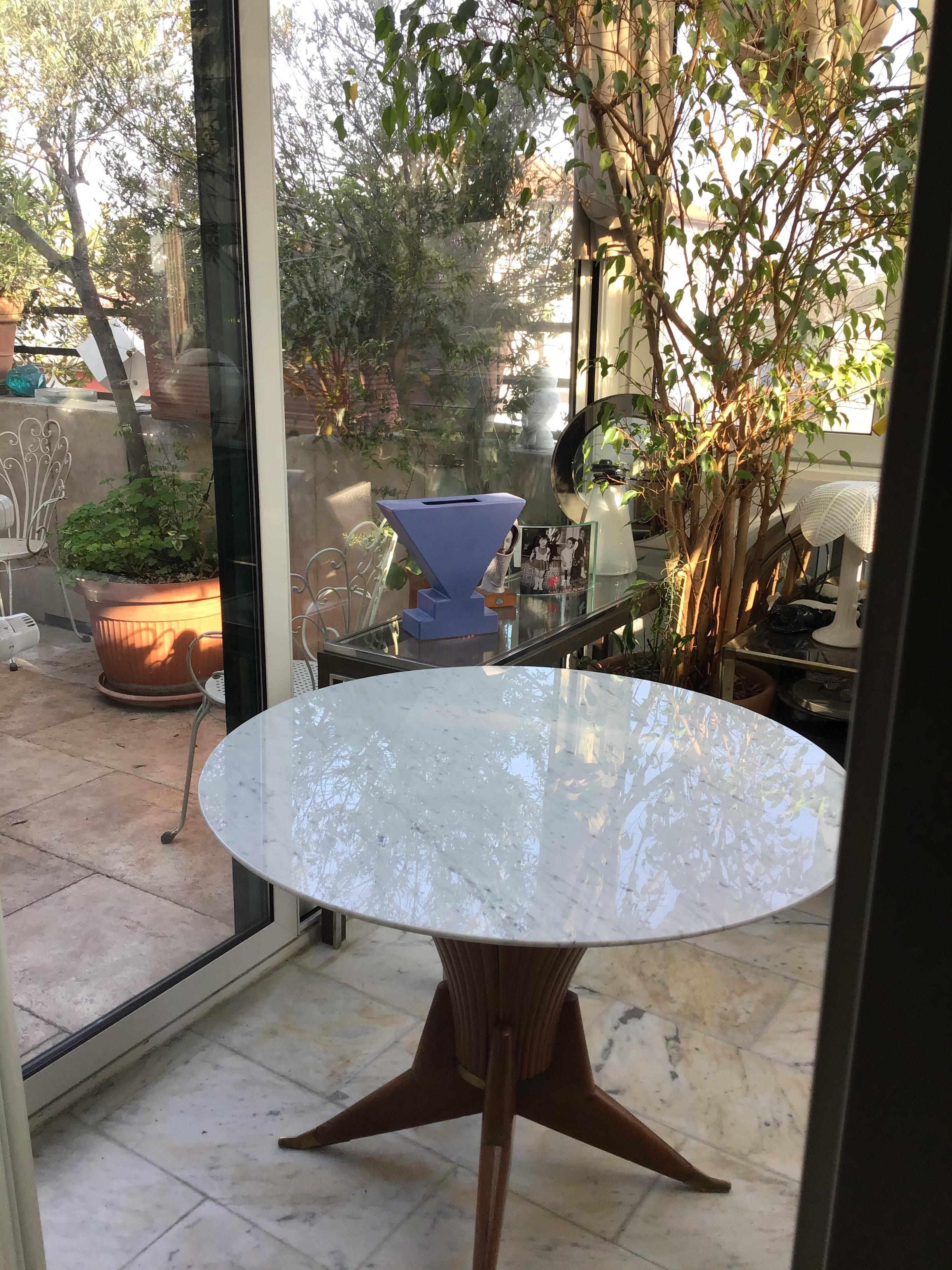 Table de salle à manger Bois Marbre Laiton Style Ico Parisi 1950 Italie Bon état - En vente à Milano, IT
