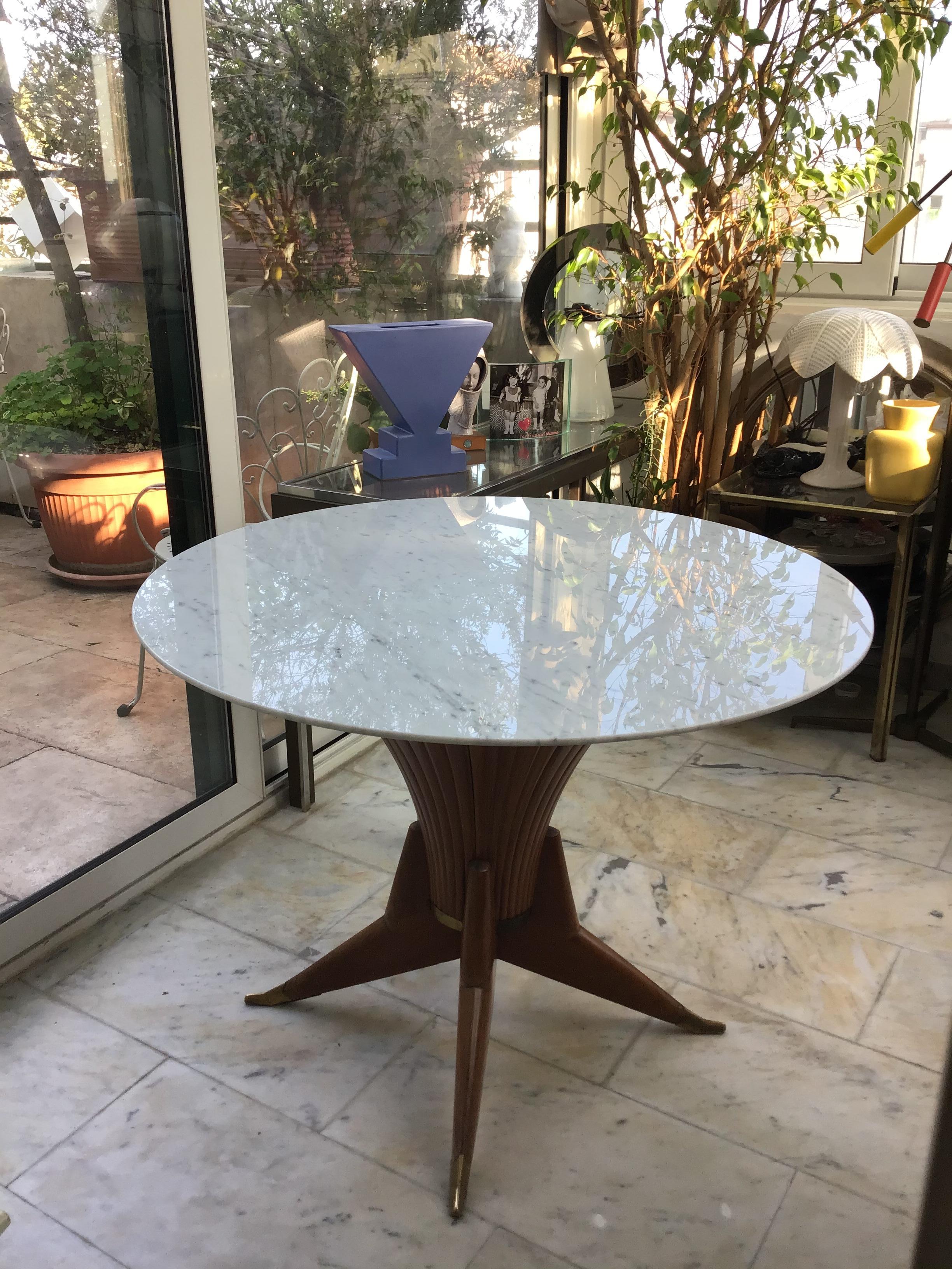 Mid-20th Century Table de salle à manger Bois Marbre Laiton Style Ico Parisi 1950 Italie en vente