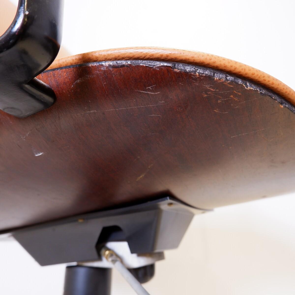 20th Century Ico Parisi Terni swivel desk chair by MIM Roma - New Leather Upholstery For Sale