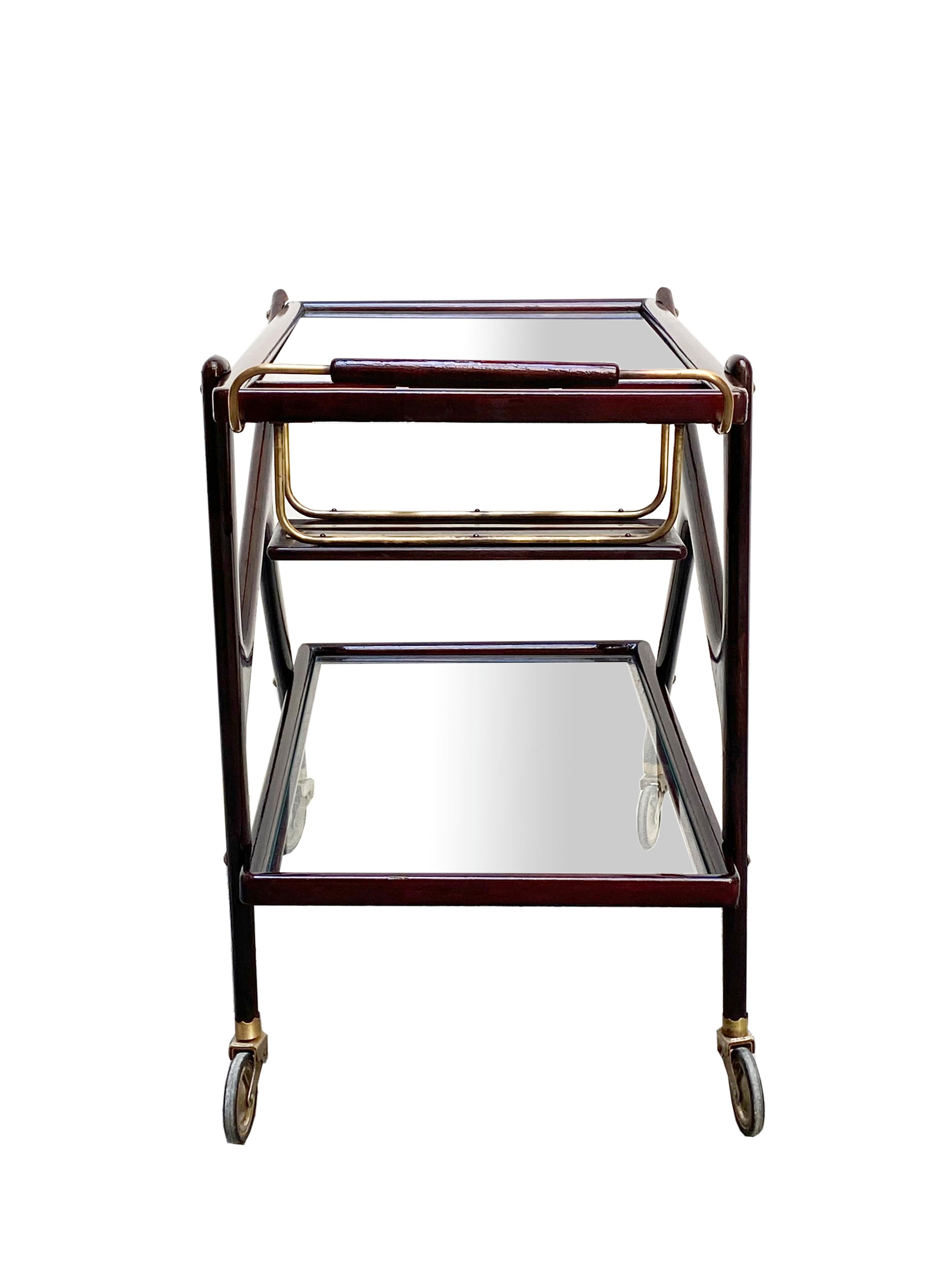 Beautiful bar trolley in mahogany and brass details by Designer Ico Parisi 1950.