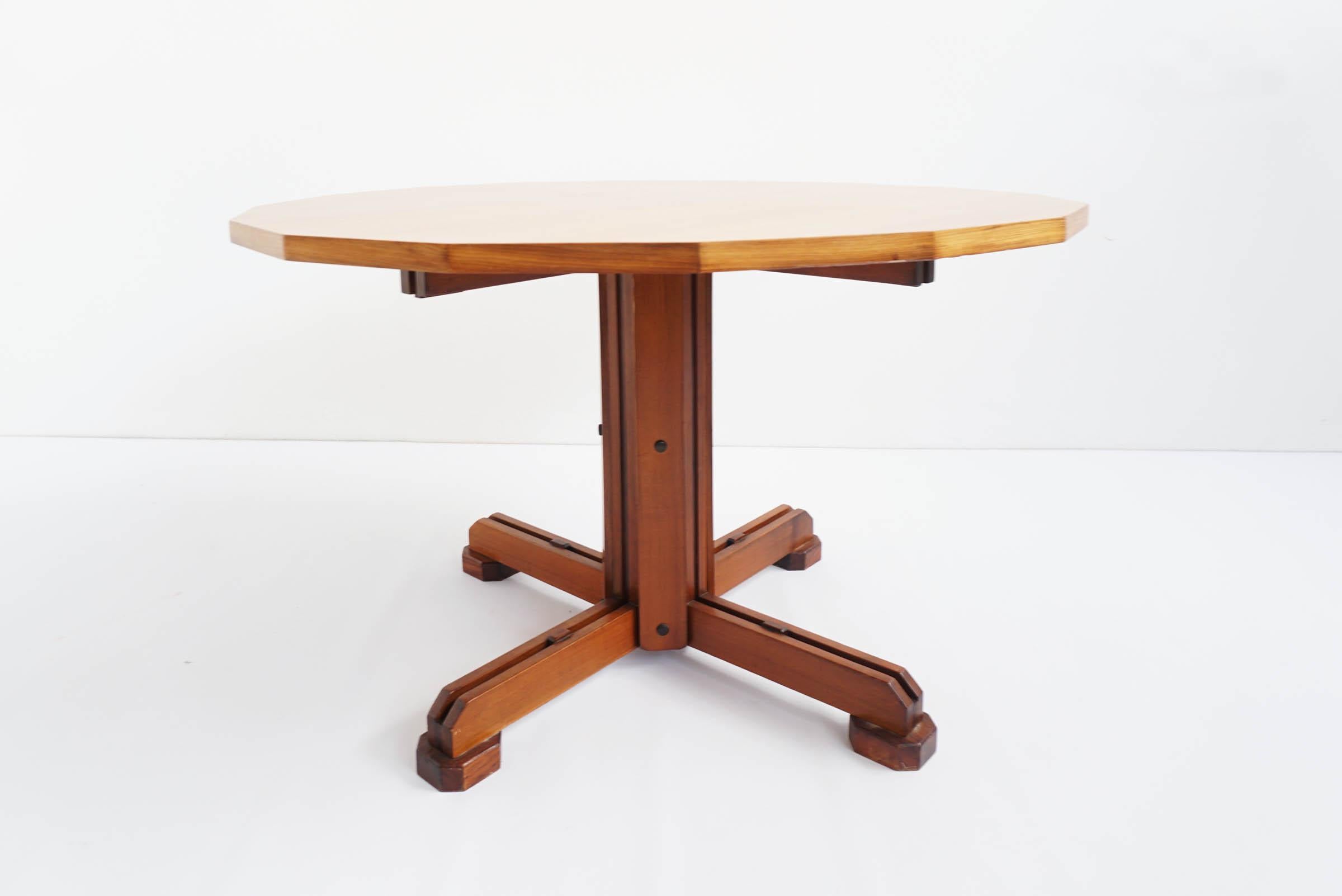 Mid-Century Modern Ico Parisi, Unique Piece Walnut Table with 16 Sides For Sale