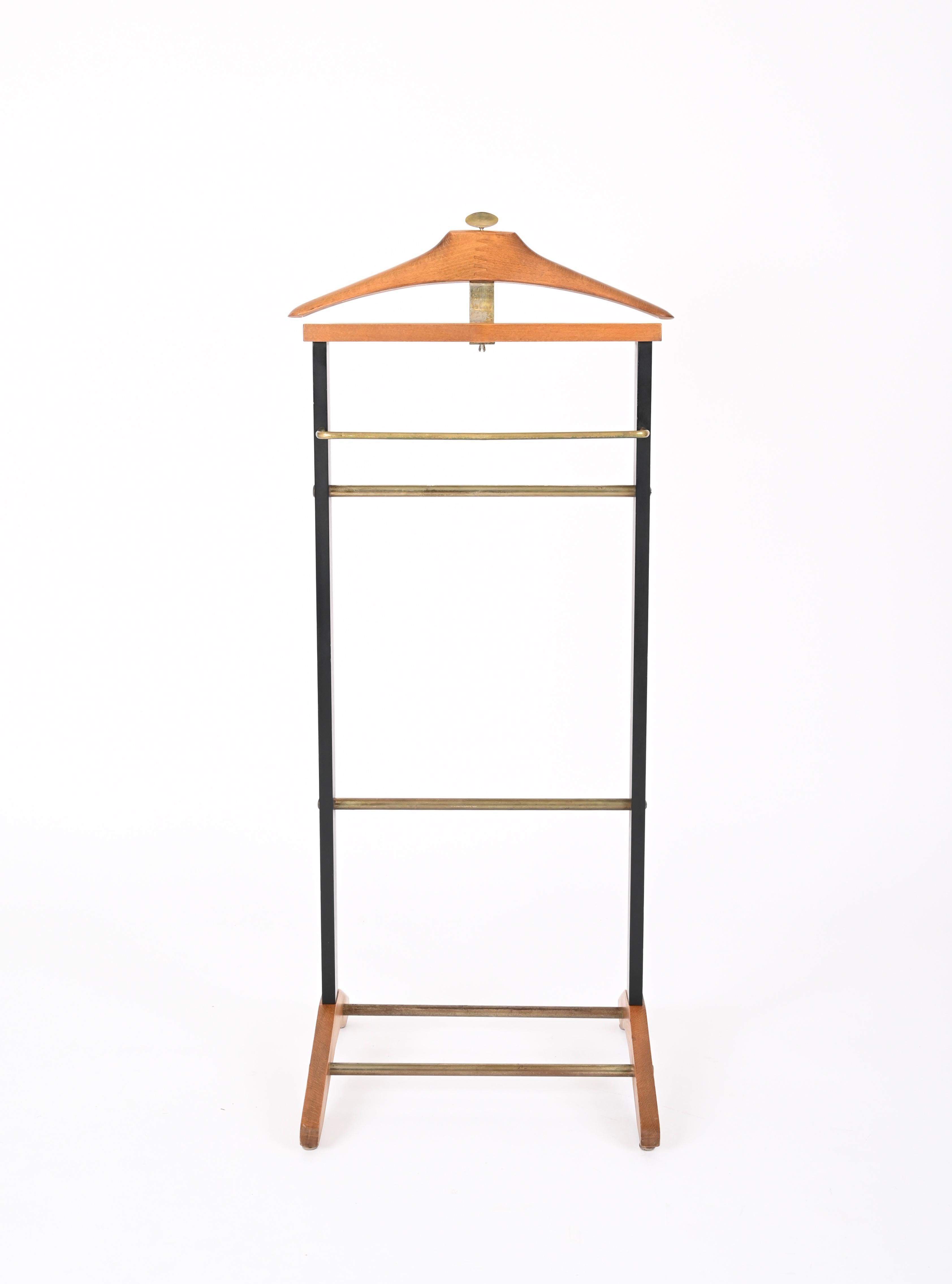 Metal Ico Parisi Valet Beech and Brass Coat Stand for Fratelli Reguitti, Italy 1960s For Sale