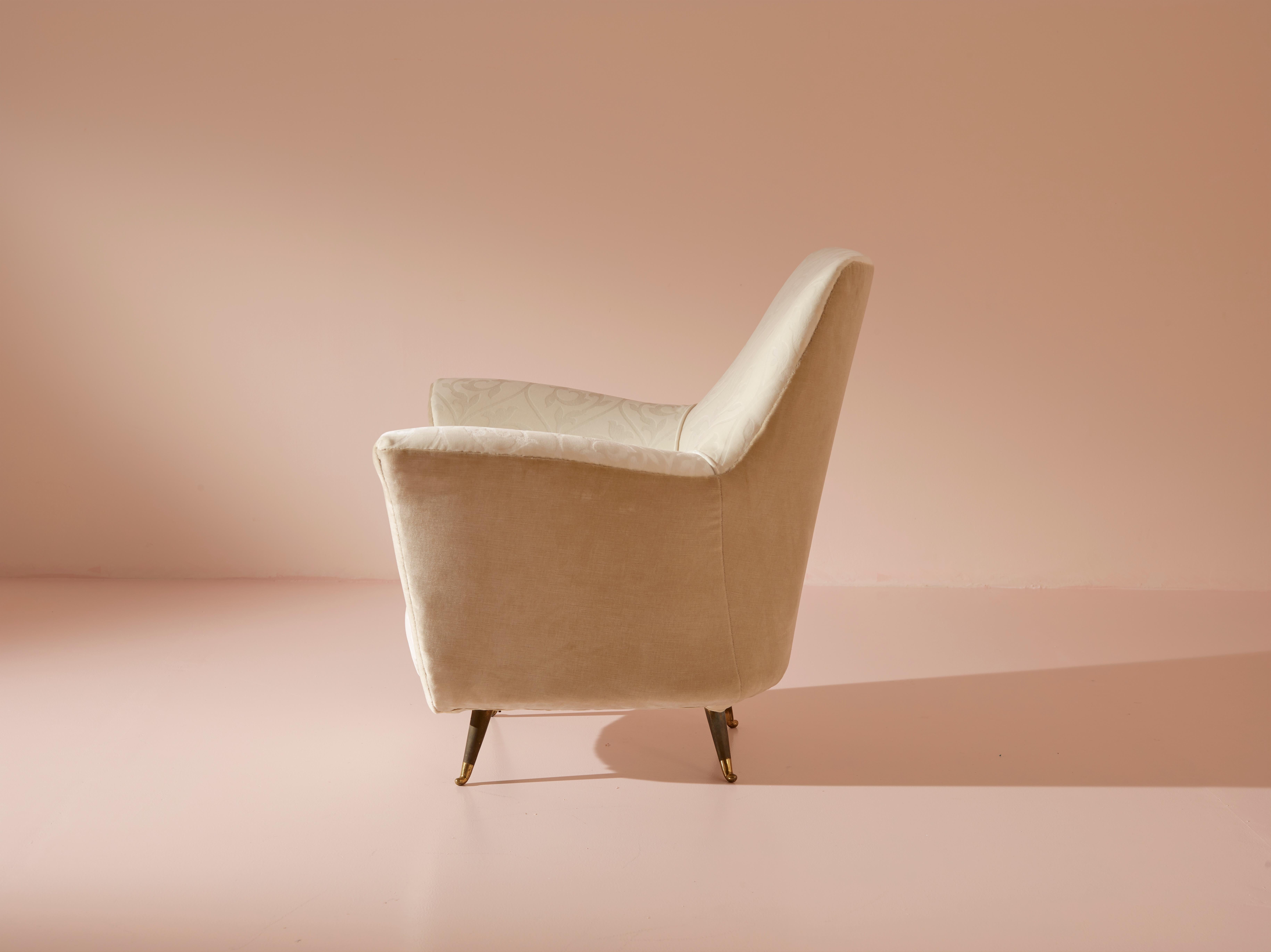 Ico Parisi velvet and brass armchairs by Isa Bergamo, Italy, 1950s For Sale 2