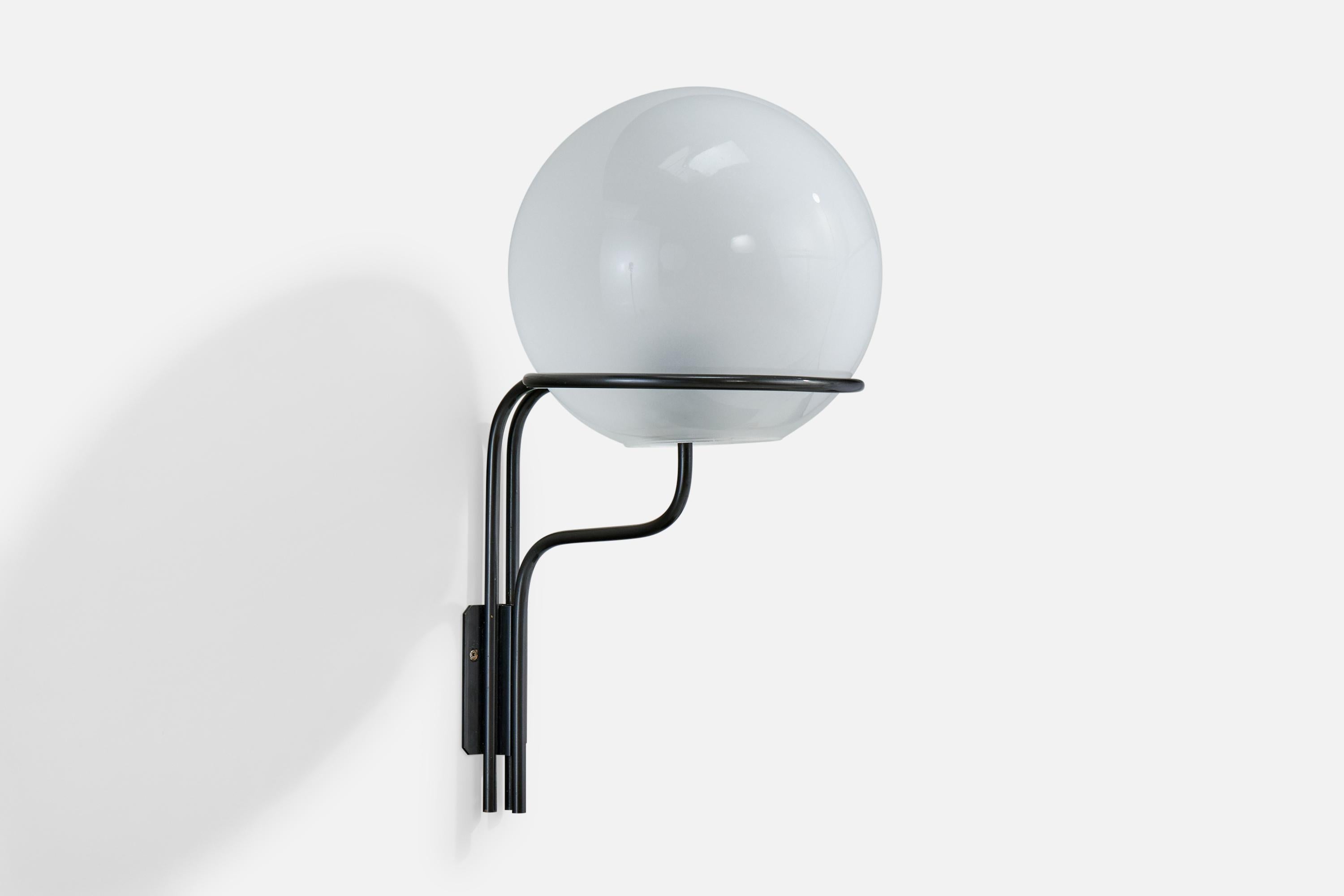 A black-lacquered metal and opaline glass wall light designed by Ico Parisi and produced by Arteluce, Italy, c. 1940s.

Overall Dimensions (Inches): 19.5