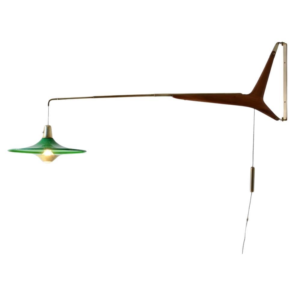 Ico Parisi wall sconce lamp with extensible brass arm  For Sale
