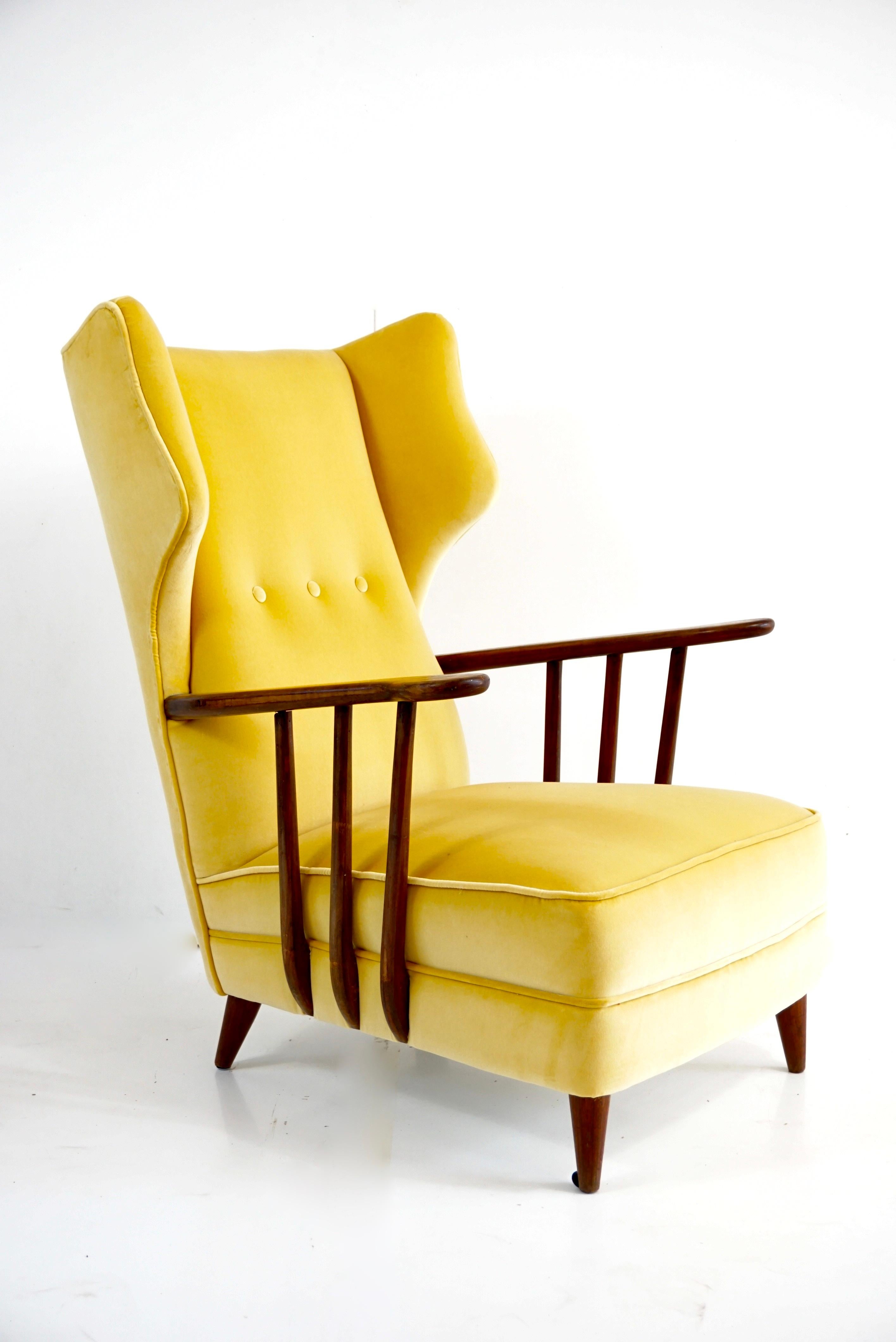 Mid-Century Modern Ico Parisi Yellow Velvet and Walnut Bergere Armchair by Ariberto Colombo, 1950