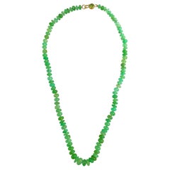 Ico & der Vogel, feiner Schmuck, Chrysopras-Perle und Peridot-Halskette aus 22 Karat Gold