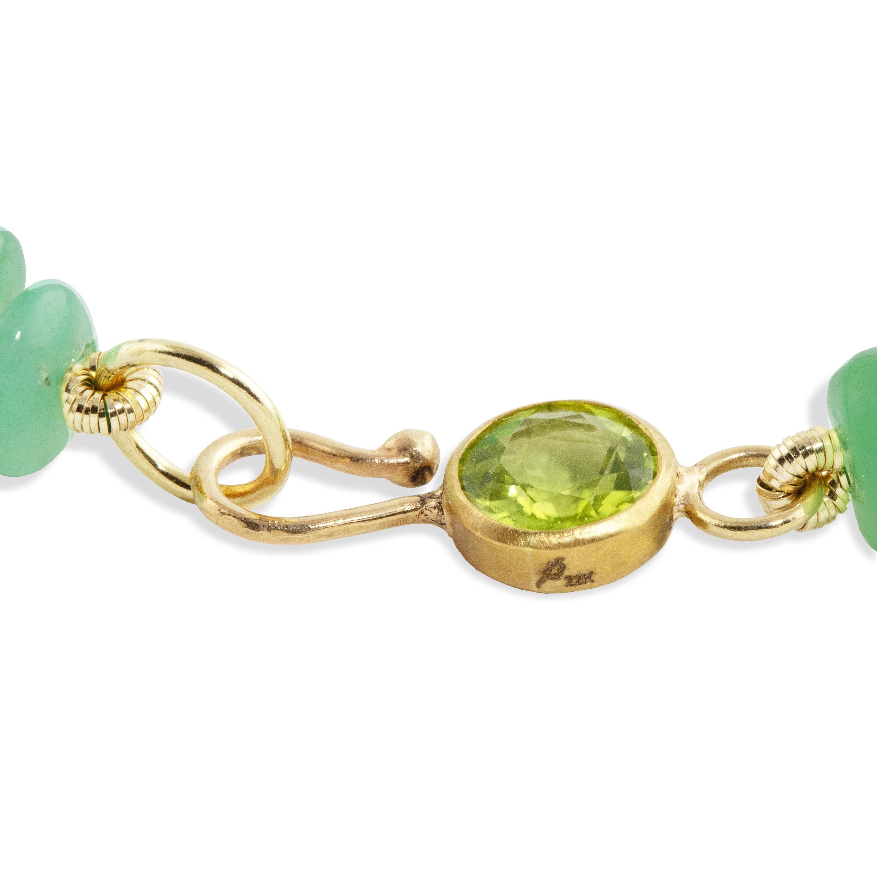 Ico & the Bird Fine Jewelry Chrysoprase and Peridot 22 Karat Gold Necklace In New Condition For Sale In Los Angeles, CA