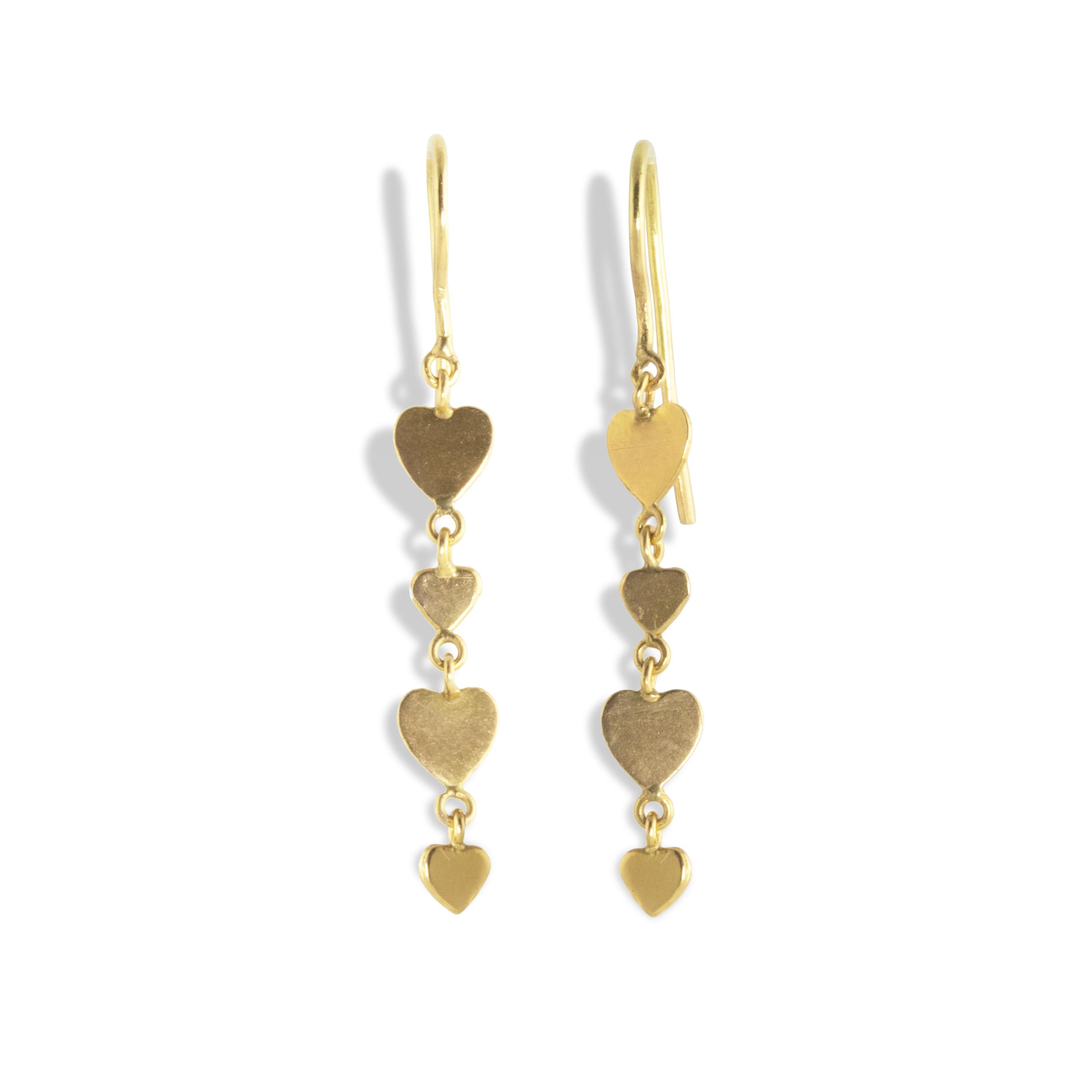 Delicate and easy to wear, these Ico & the Bird Fine Jewelry earrings are a mini-cascade of four 20K gold tiny heart sequins in two sizes.  With their effortless elegance, their versatility make them an easy choice to wear with everything.

5mm and