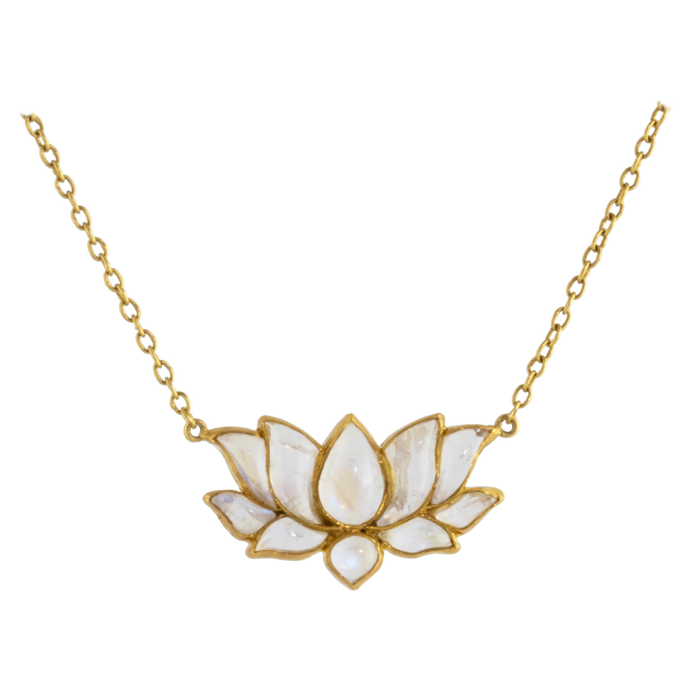 Ico & the Bird Fine Jewelry 9.75 carat Rainbow Moonstone Lotus Gold Necklace For Sale