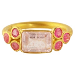 Ico & the Bird Fine Jewelry Anello in oro con Morganite Spinello da 2,54 carati