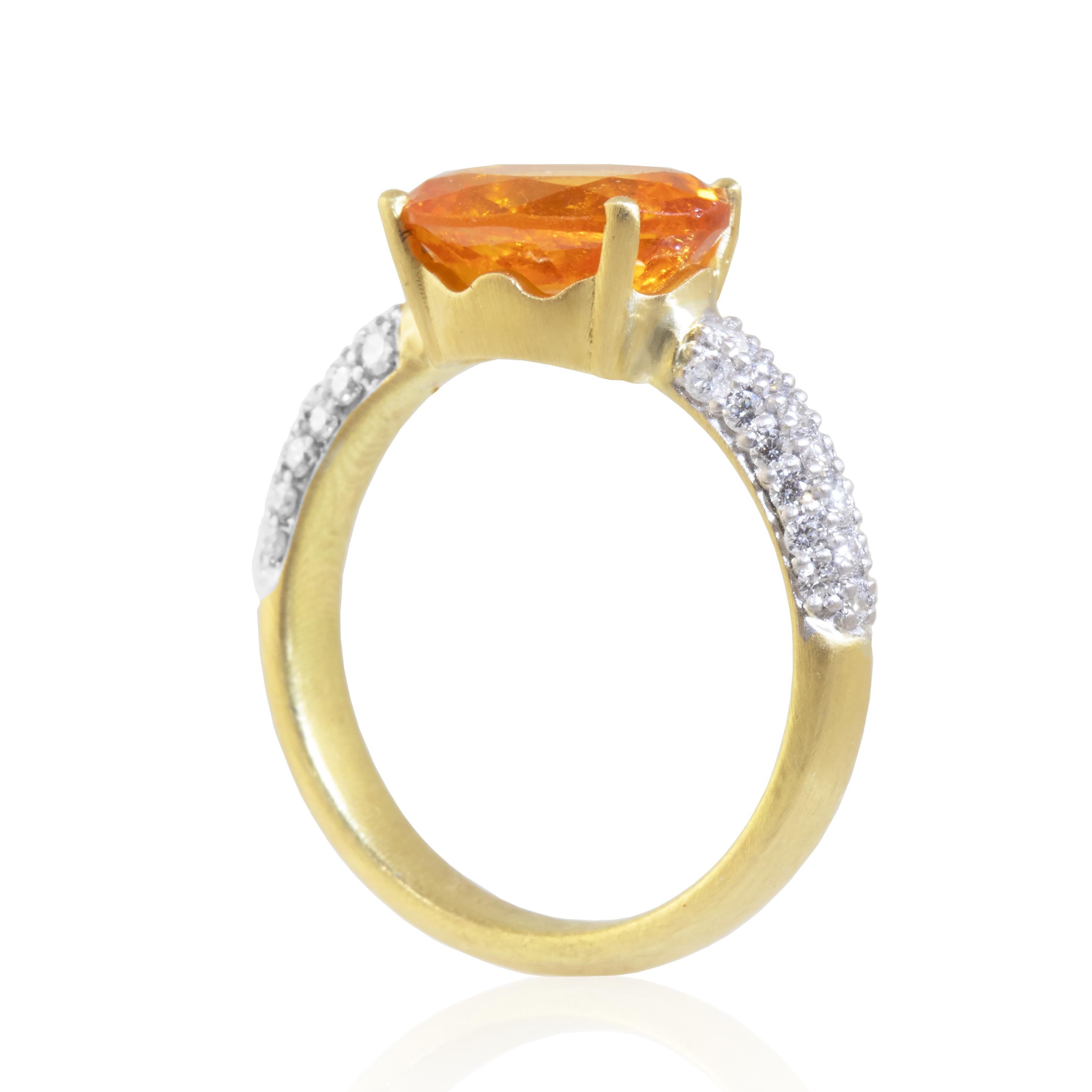 Ico & the Bird Fine Jewelry Goldring mit 3,97 Karat Spessartit, orangefarbenem Granat und Diamant im Zustand „Neu“ im Angebot in Los Angeles, CA