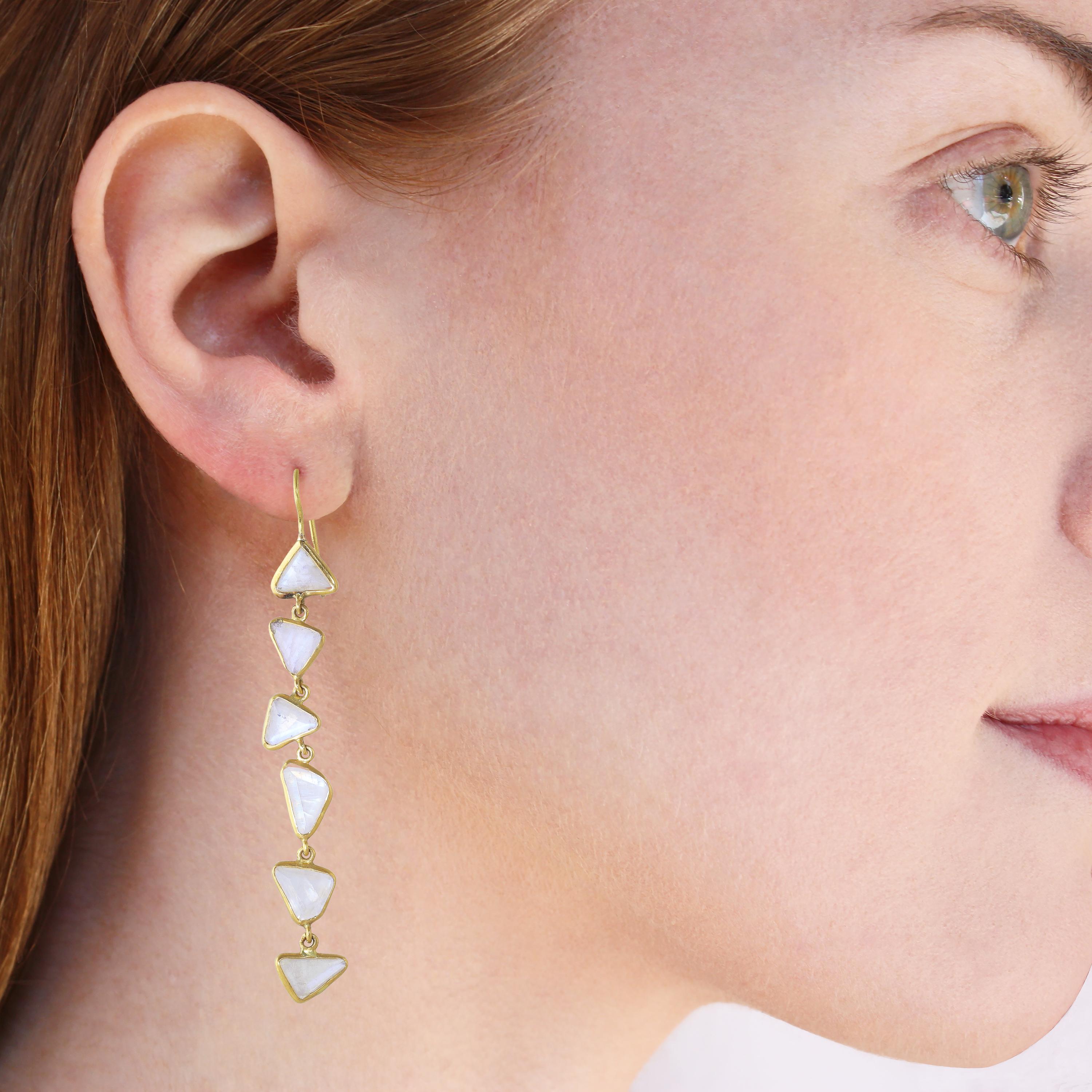 Ico & the Bird Fine Jewelry Rainbow Moonstone Triangle Earrings in 22k Gold In New Condition For Sale In Los Angeles, CA