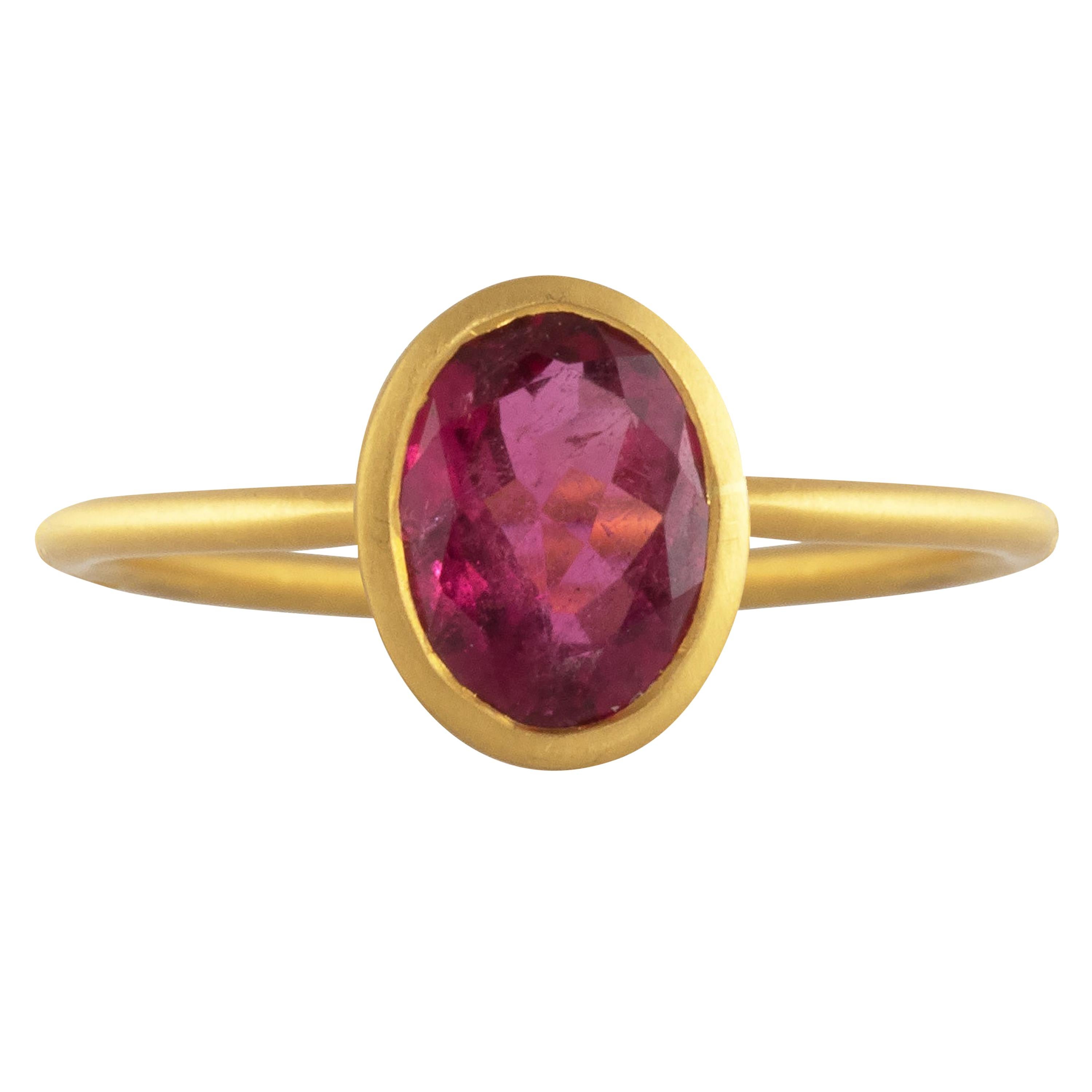 Ico & the Bird Fine Jewelry 1.34 carat Red Spinel Gold Ring For Sale