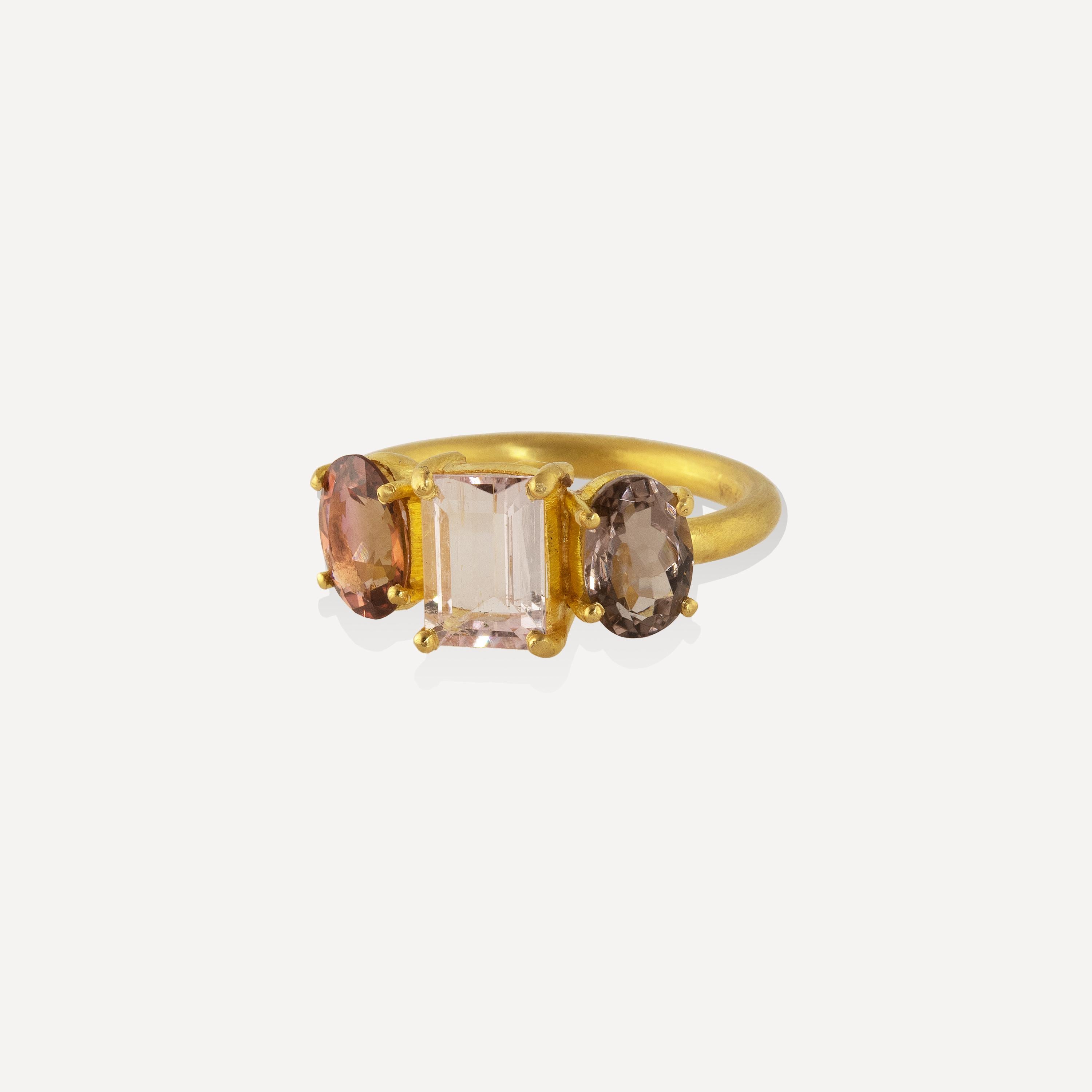 Artisan Ico & the Bird Fine Jewelry 3.75 carat Tourmaline Trio Gold Ring For Sale