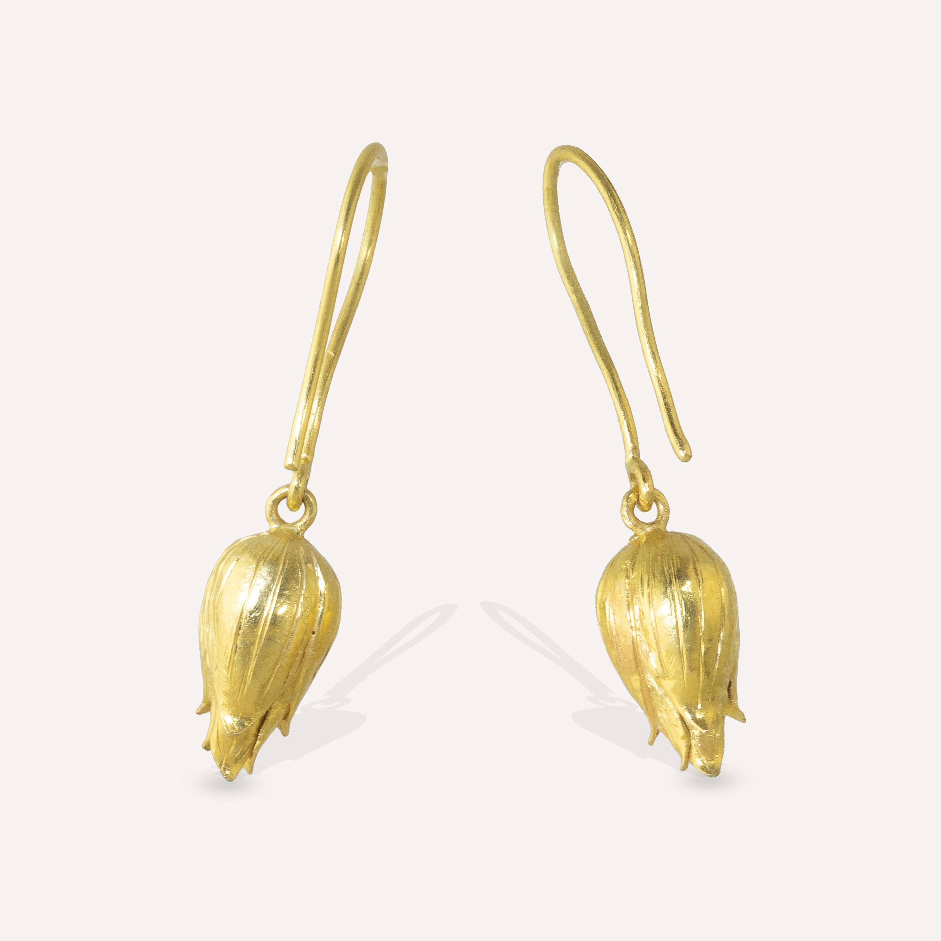 Ico & der Vogel Feinschmuck  & Türkis Berg Myanmar Knospe Gold Ohrringe im Zustand „Neu“ im Angebot in Los Angeles, CA