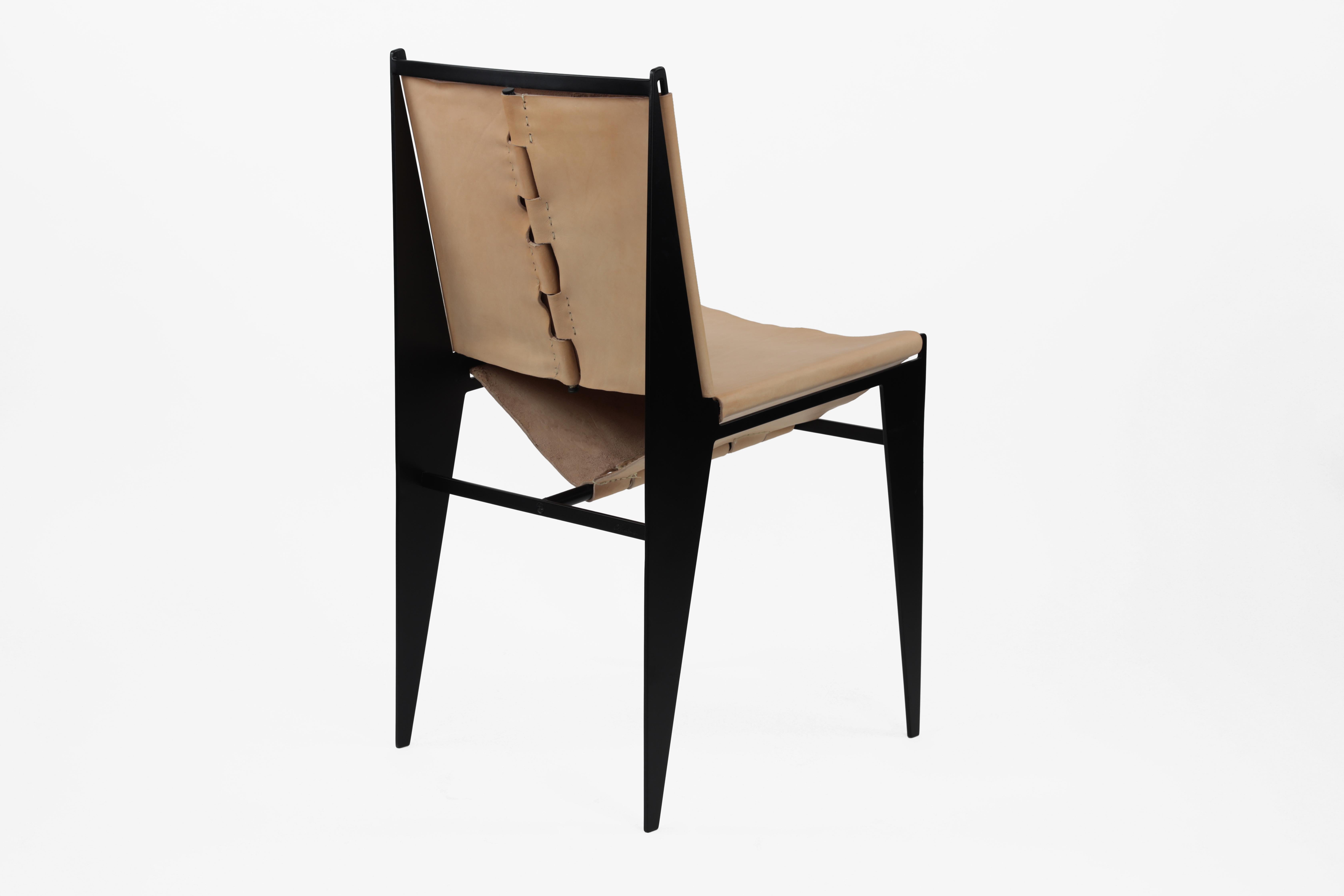 Ikon-Stuhl aus pulverbeschichtetem Stahl und Leder von Christopher Kreiling (Pulverbeschichtet) im Angebot