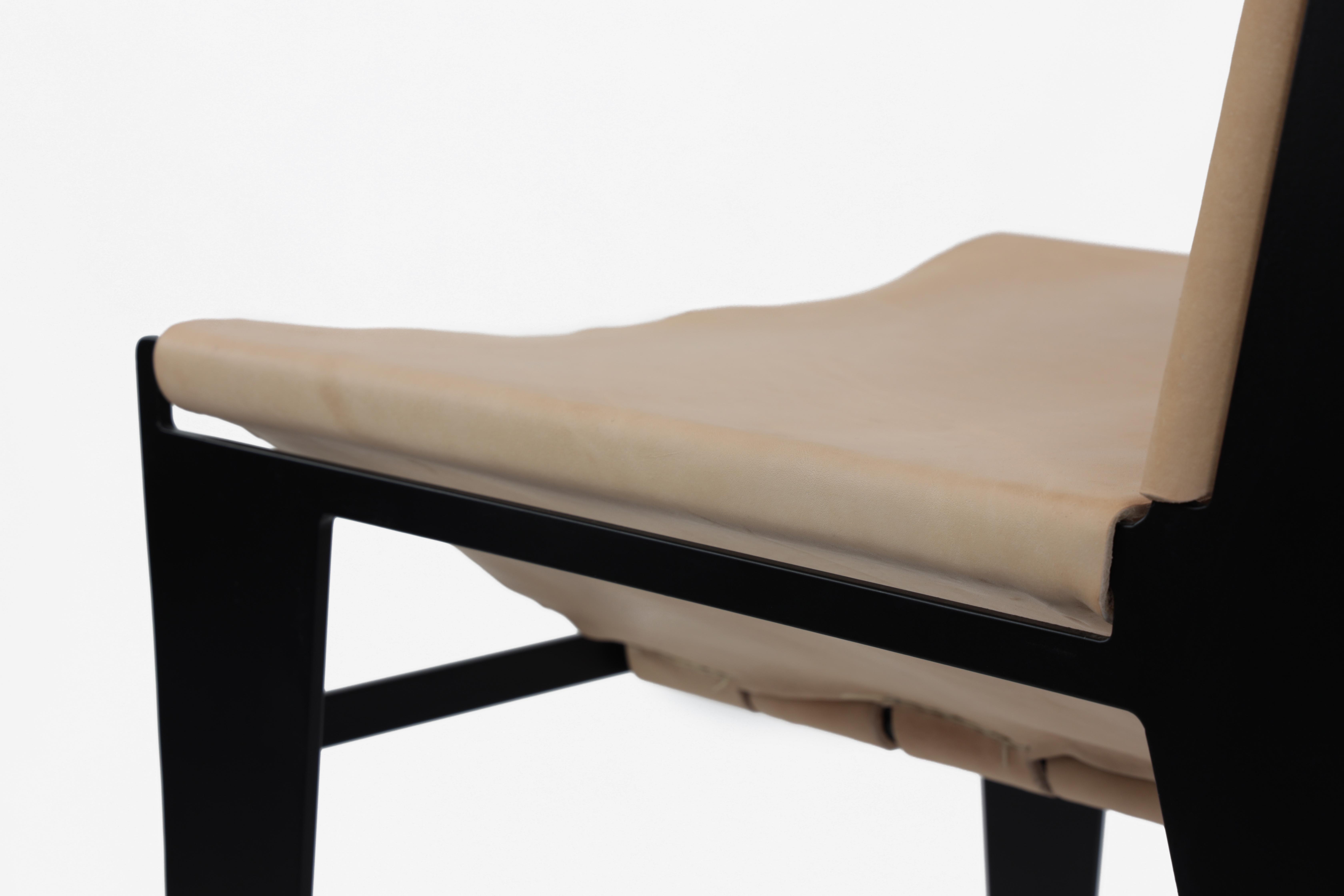 Ikon-Stuhl aus pulverbeschichtetem Stahl und Leder von Christopher Kreiling im Angebot 2