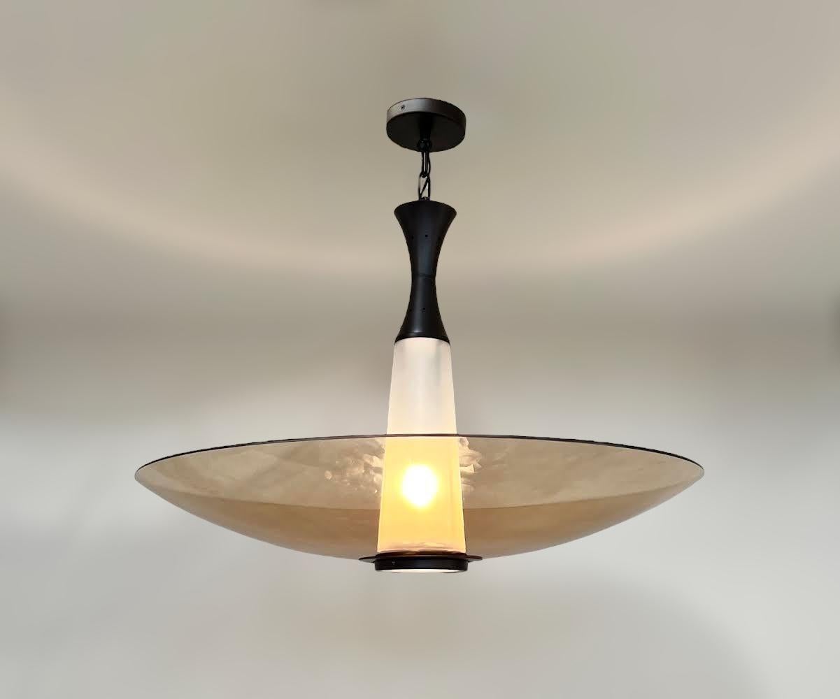 XXI secolo e contemporaneo Lampadario Icon di Fabio Ltd in vendita