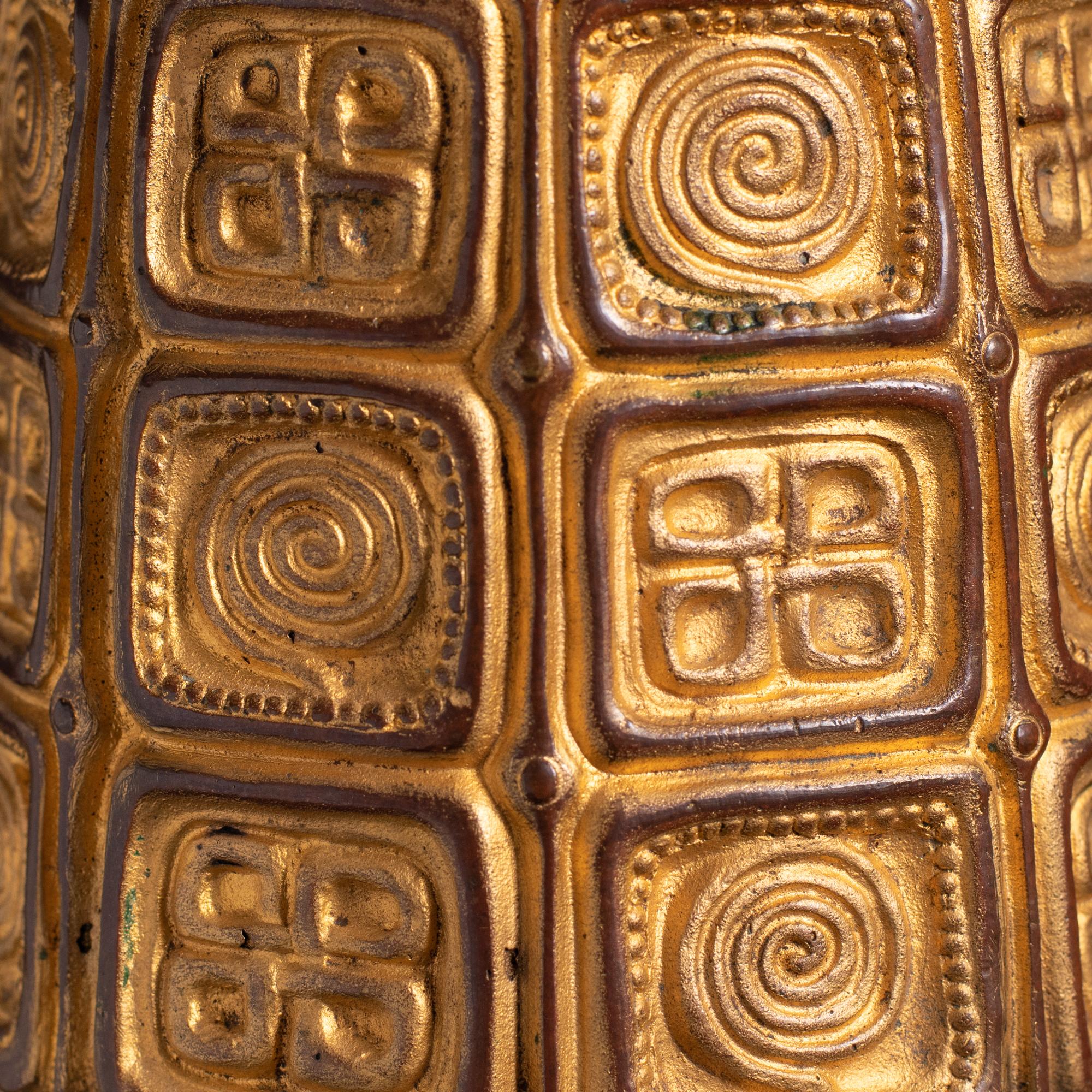 Austriaco Vaso icona secessionista in bronzo di Gustav Gurschner in vendita