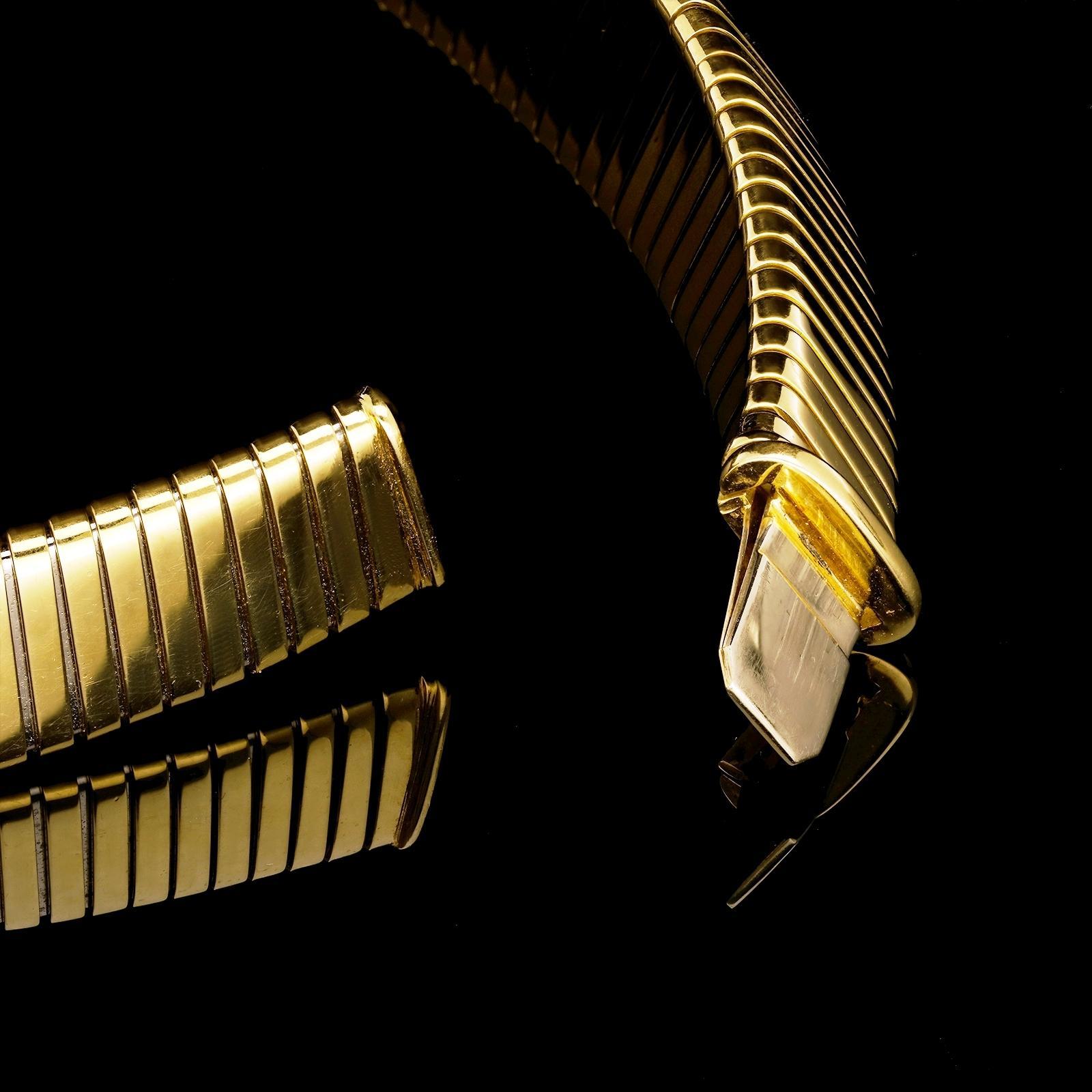 Iconic 18 Carat Yellow Gold Tubogas Necklace by Bulgari, circa 1970s 1
