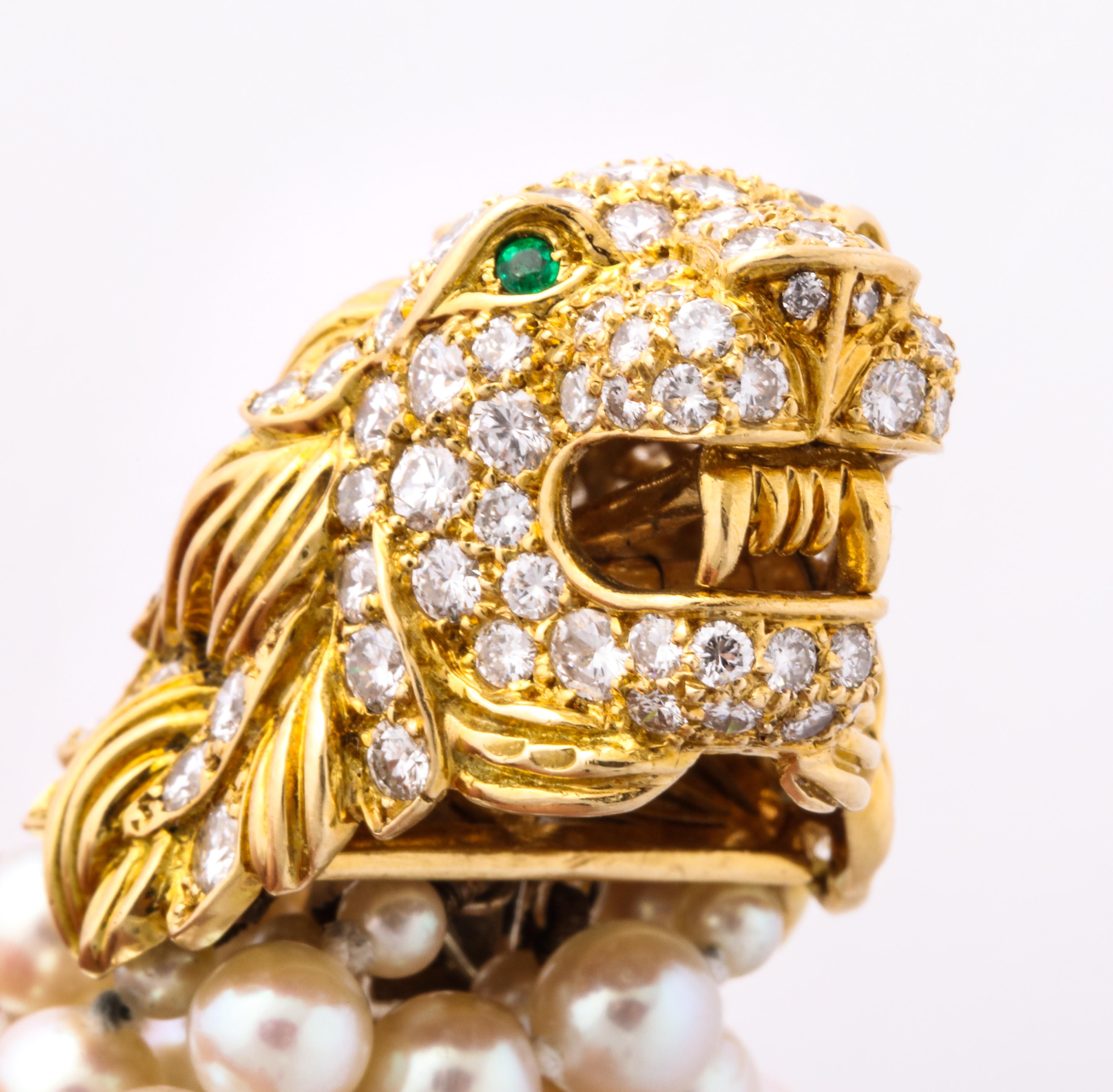 Made by Van Cleef and Arpels 1969, this eye catching pearl bracelet has a stunning lion's head for the clasp with emerald eyes and beautiful diamond work.

Signed Van Cleef and Arpels, serial numbered, and dated.

From Catherine Cariou: 