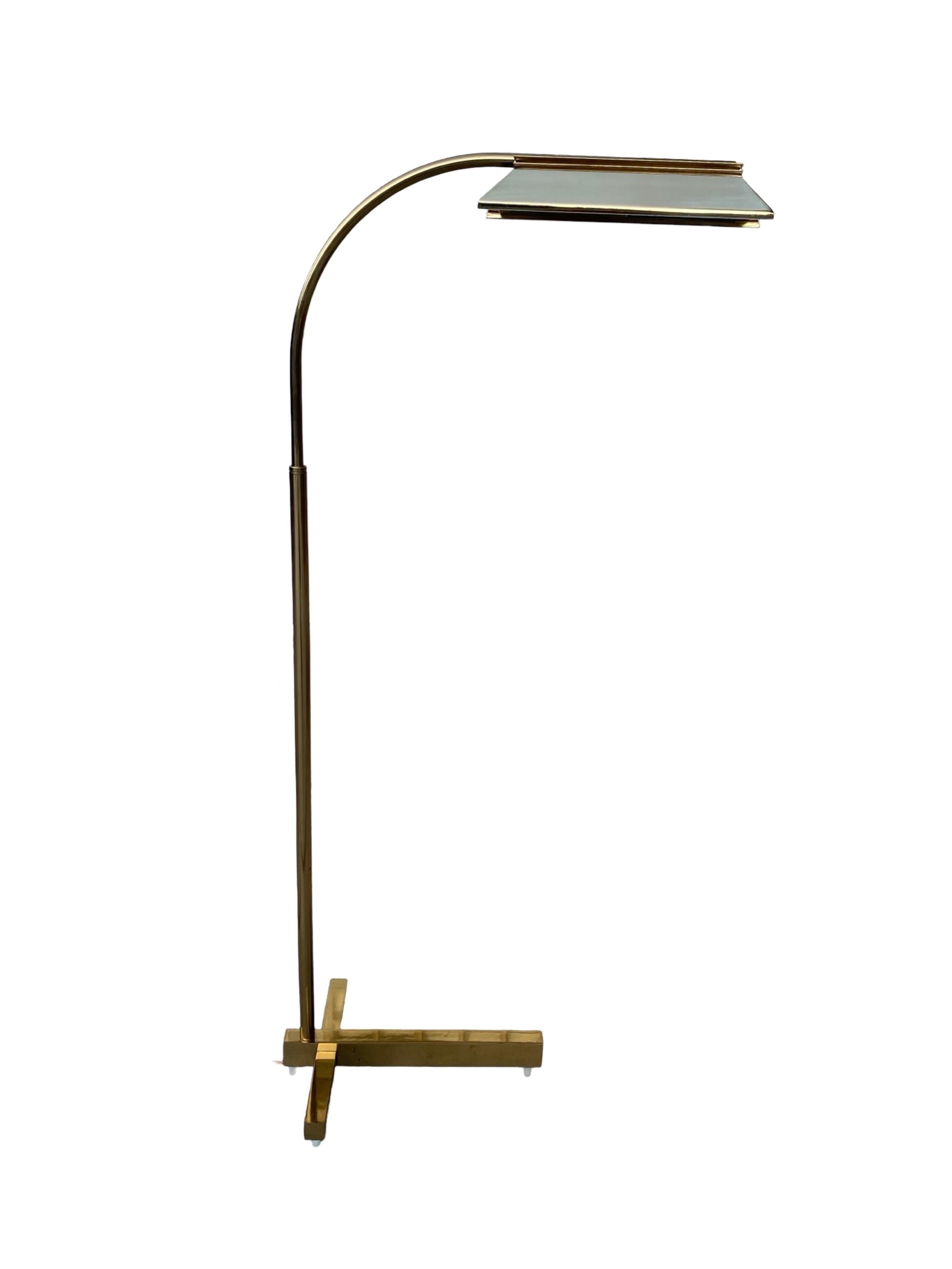 Lampadaire de lecture iconique des années 1970 en laiton Architectural Modern Lighting by Casella Lighting en vente 5