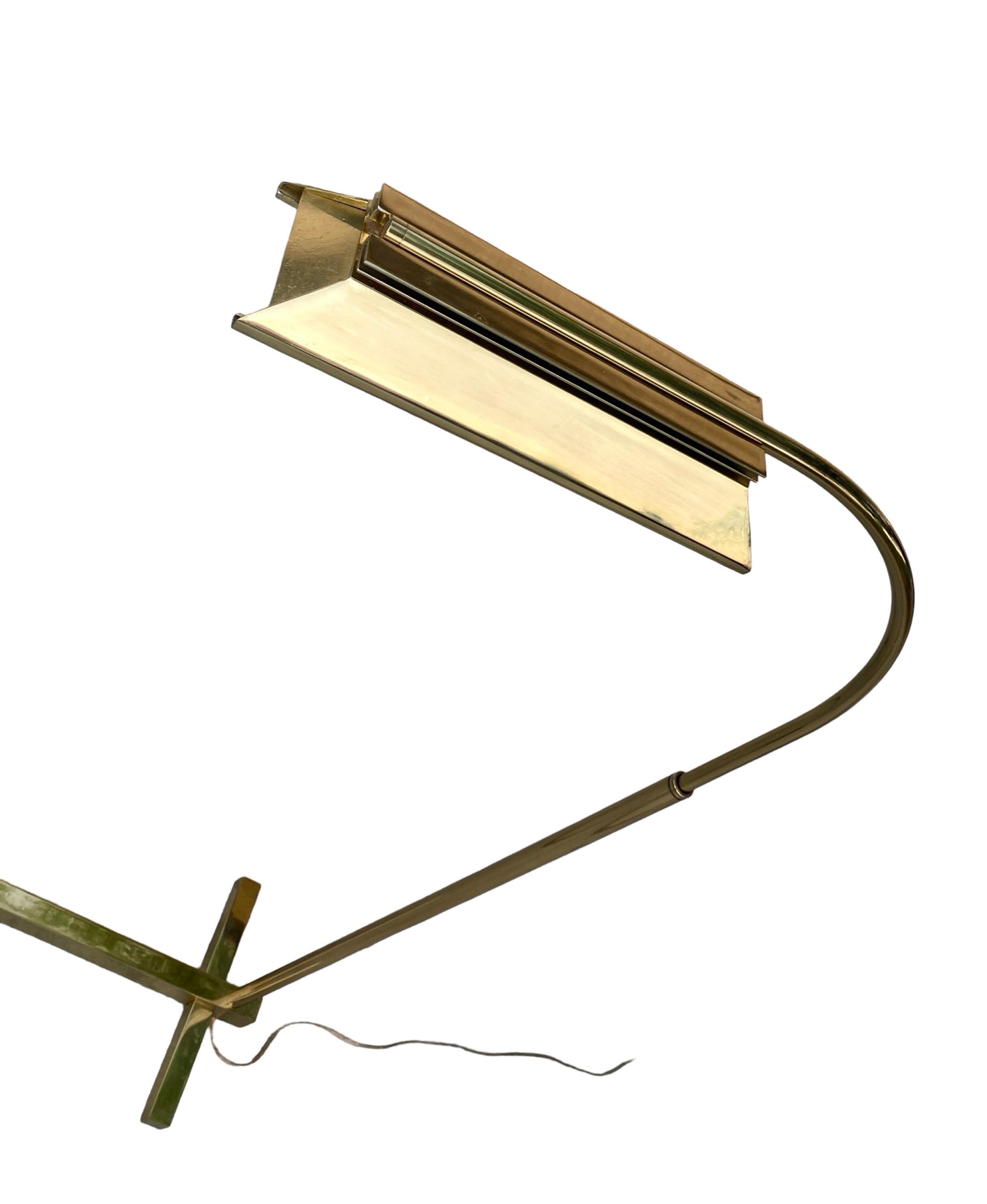 Lampadaire de lecture iconique des années 1970 en laiton Architectural Modern Lighting by Casella Lighting en vente 12