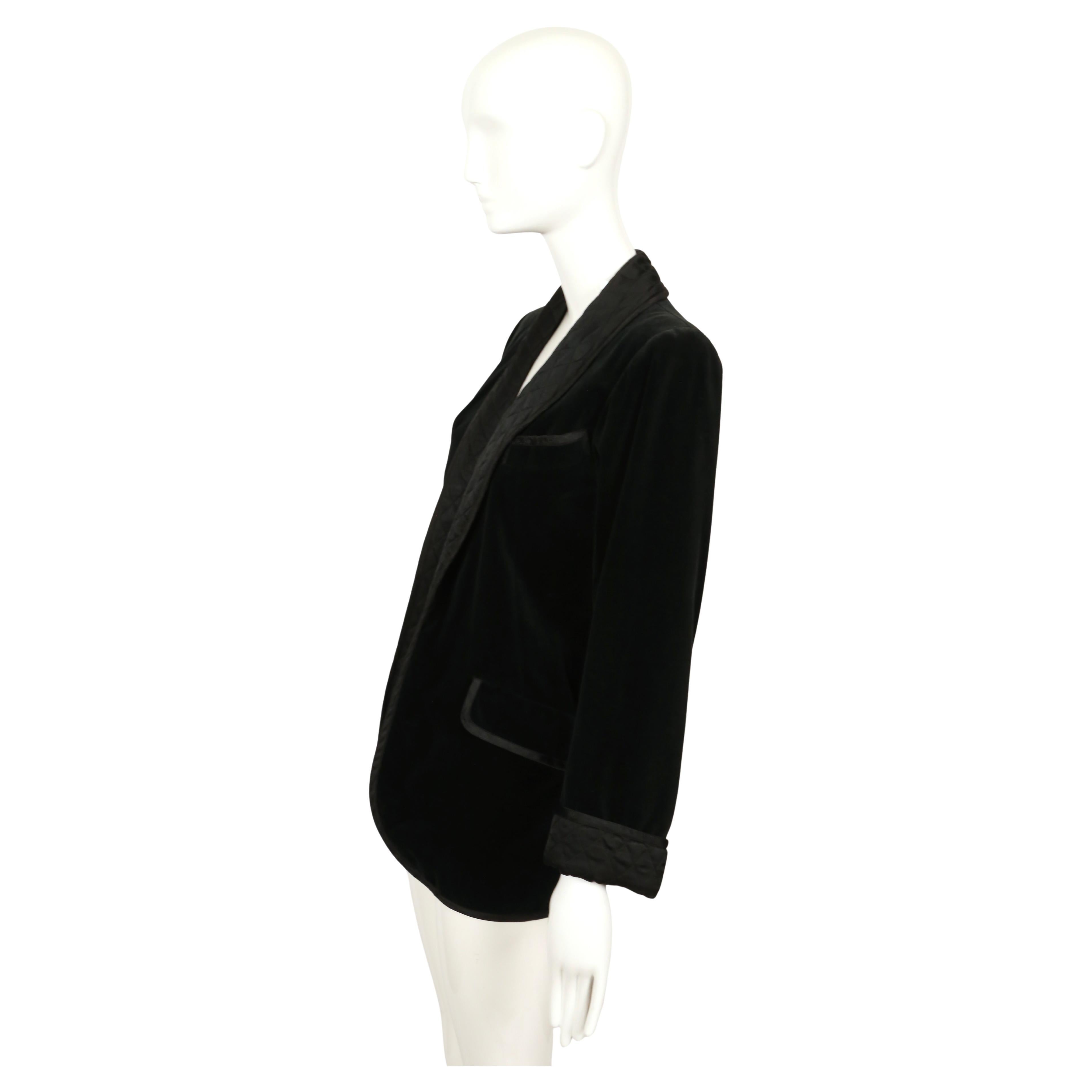 Iconic 1978 YVES SAINT LAURENT black velvet 'le smoking' jacket In Good Condition In San Fransisco, CA