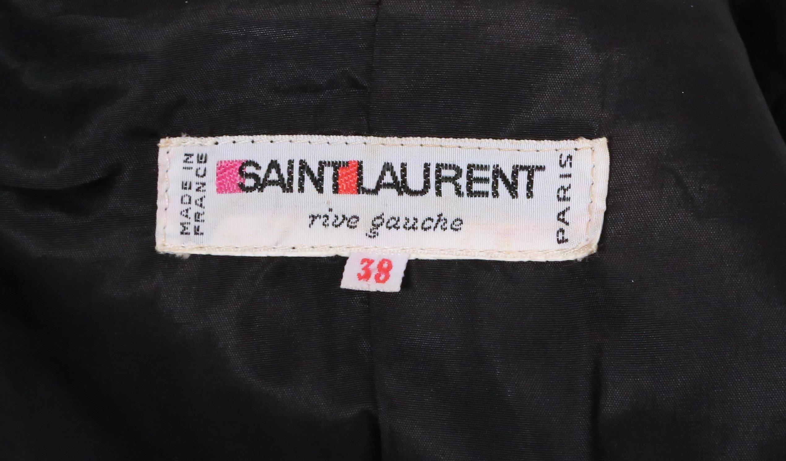 Iconic 1978 YVES SAINT LAURENT black velvet 'le smoking' jacket 3