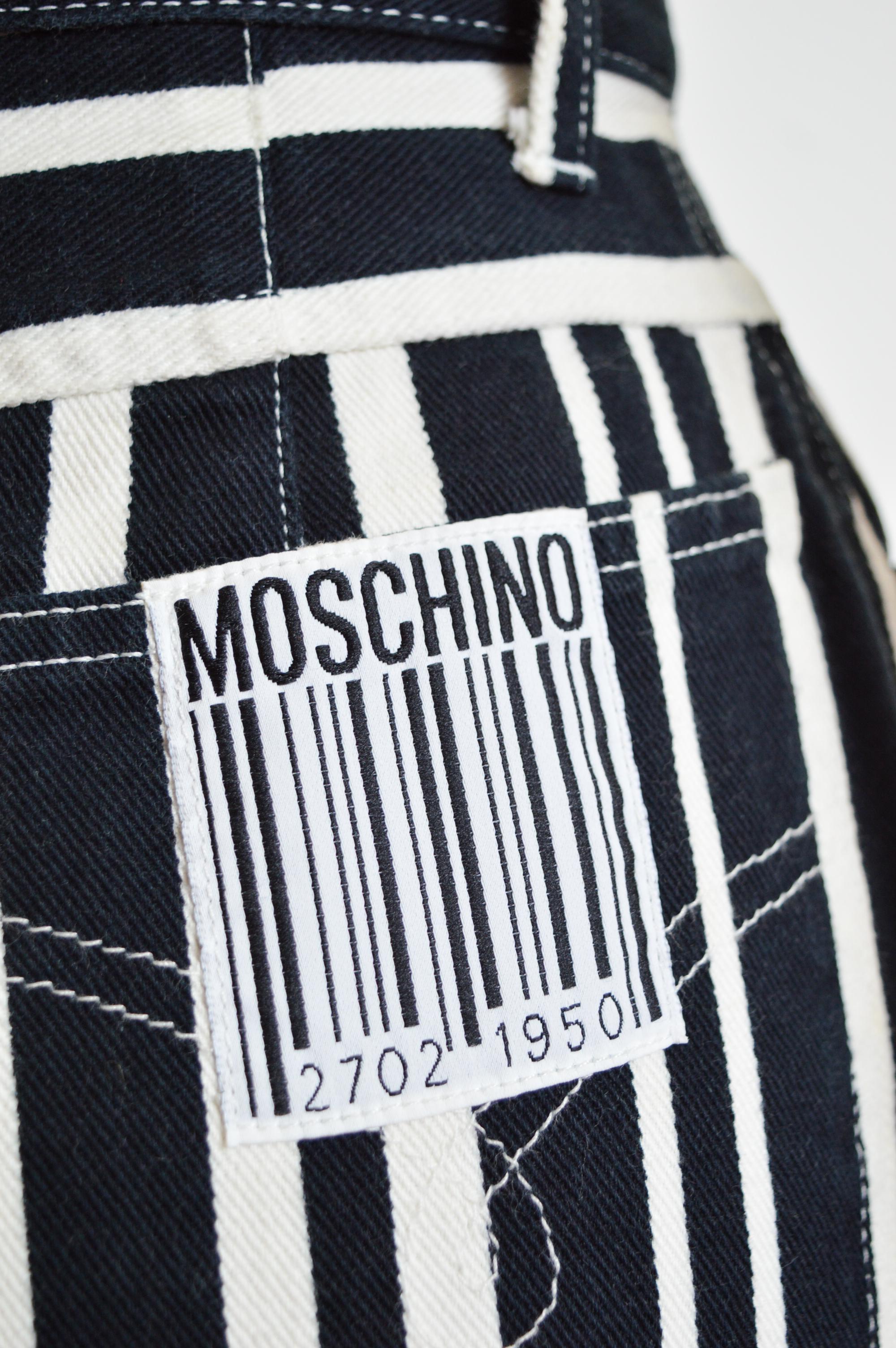 Iconic 1990s Cheap & Chic Franco Moschino Barcode Stripe Denim Pencil Mini Skirt For Sale 5